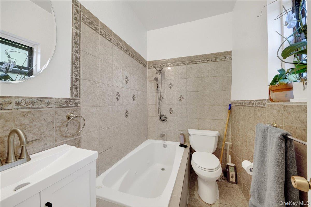 Single Family Cross Bronx Expressway  Bronx, NY 10472, MLS-1012117-21