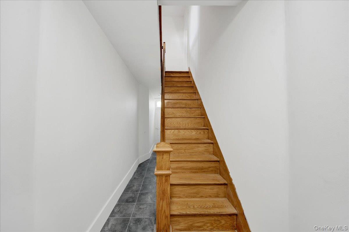 Single Family Cross Bronx Expressway  Bronx, NY 10472, MLS-1012117-25