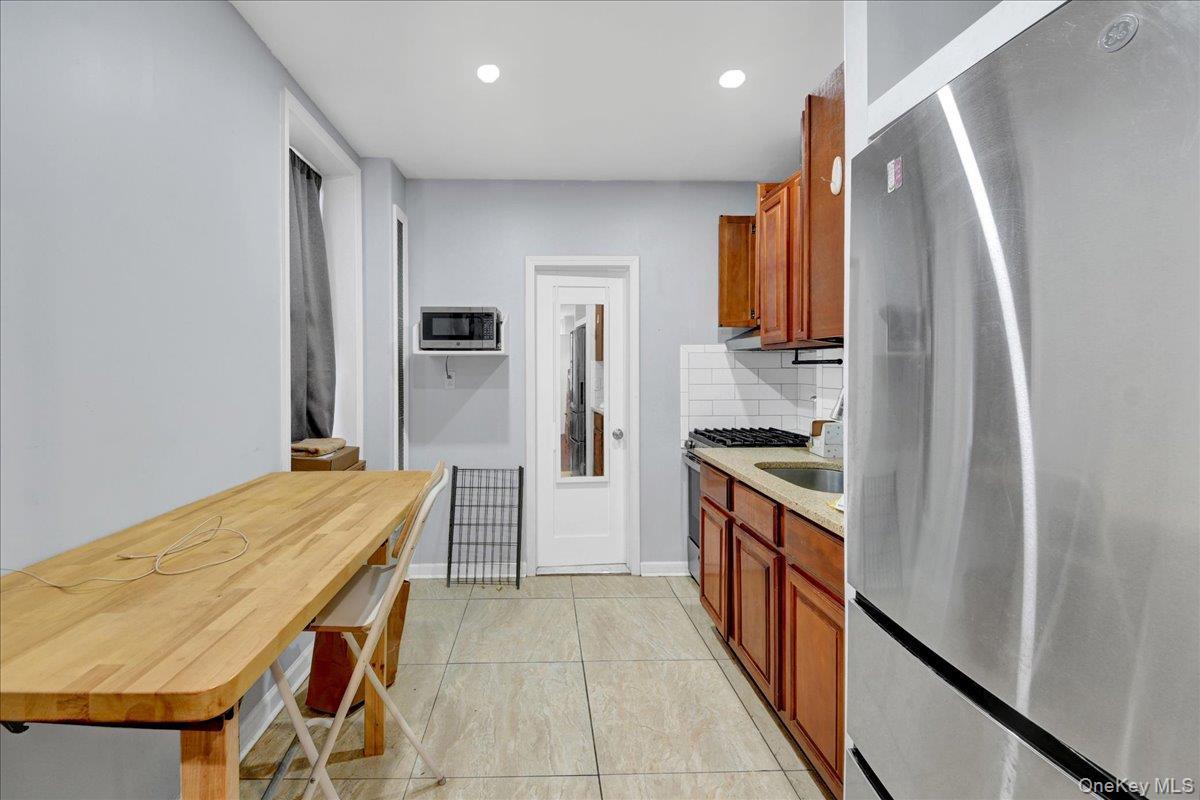 Single Family Cross Bronx Expressway  Bronx, NY 10472, MLS-1012117-3
