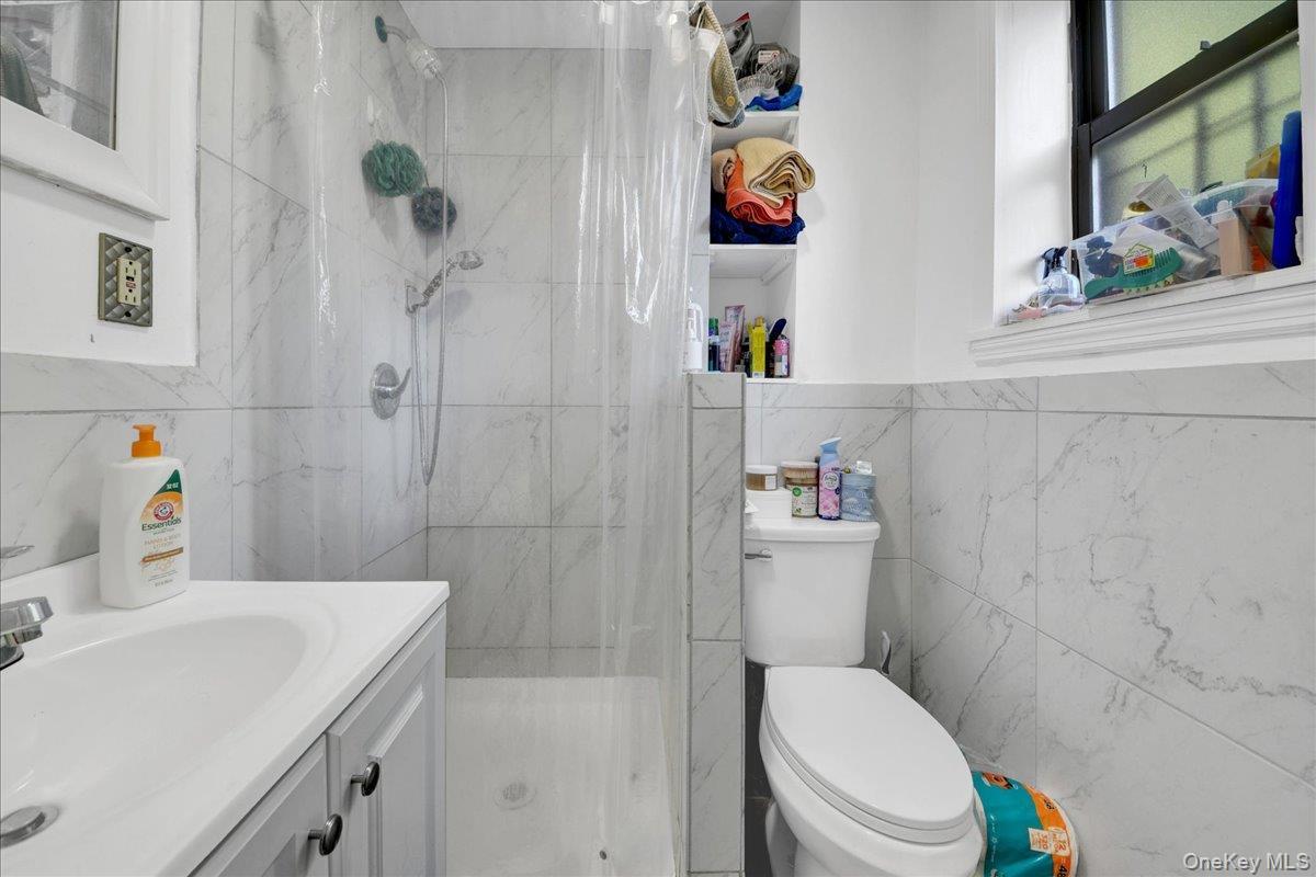 Single Family Cross Bronx Expressway  Bronx, NY 10472, MLS-1012117-9