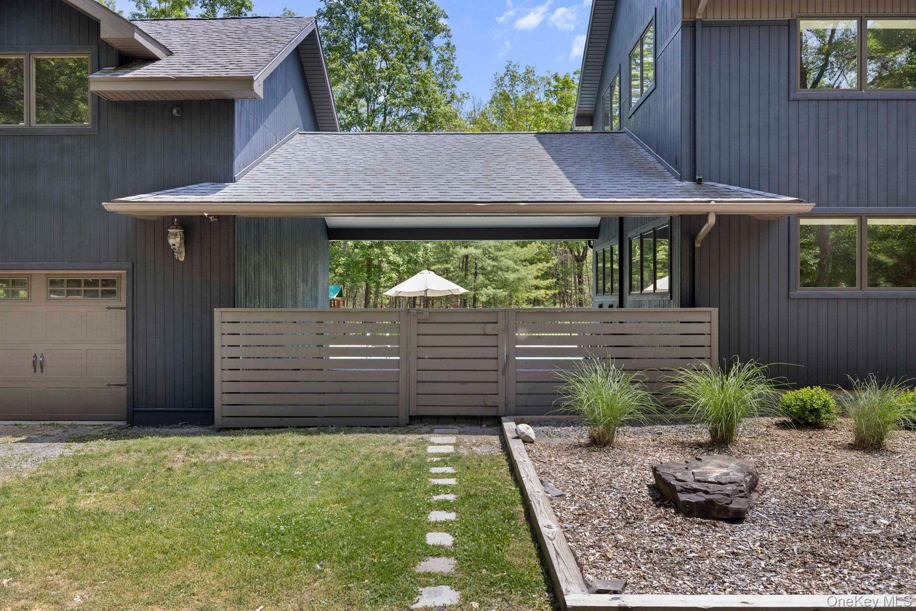 Single Family Lauren Court  Ulster County, NY 12401, MLS-1012176-38