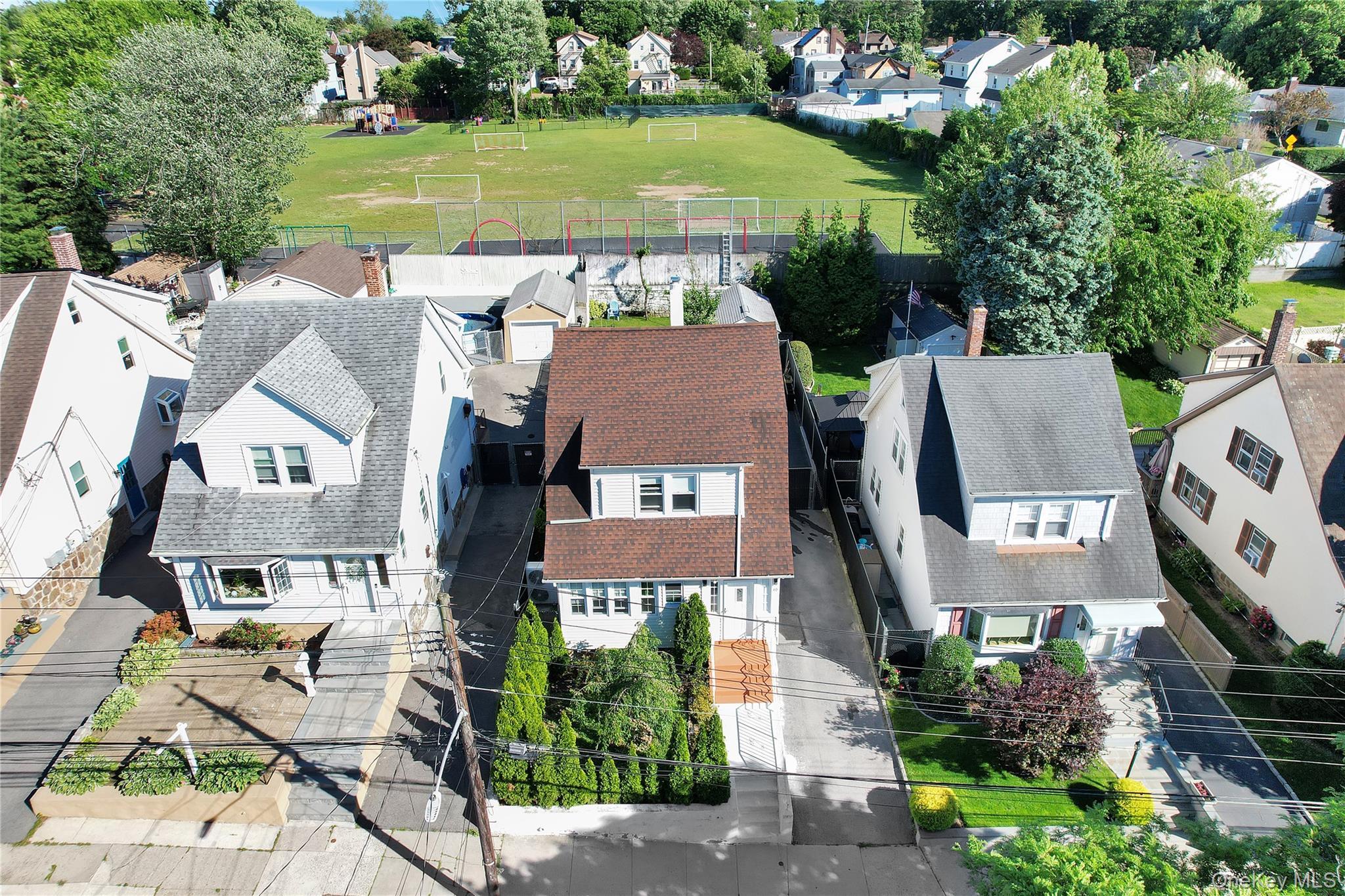 Single Family Emmett Terrace  Westchester County, NY 10805, MLS-1012179-2