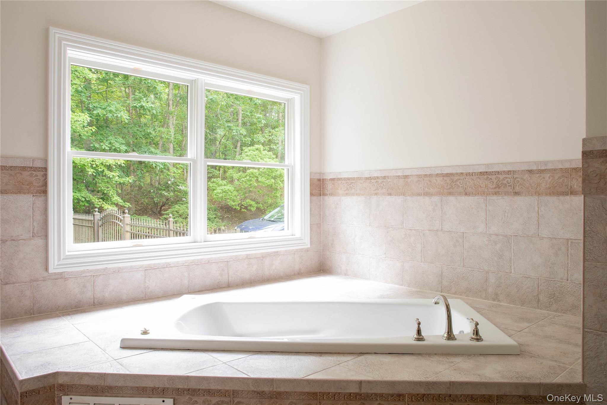 Single Family Deerfield Road Suffolk County, NY 11976, MLS-1012206-19