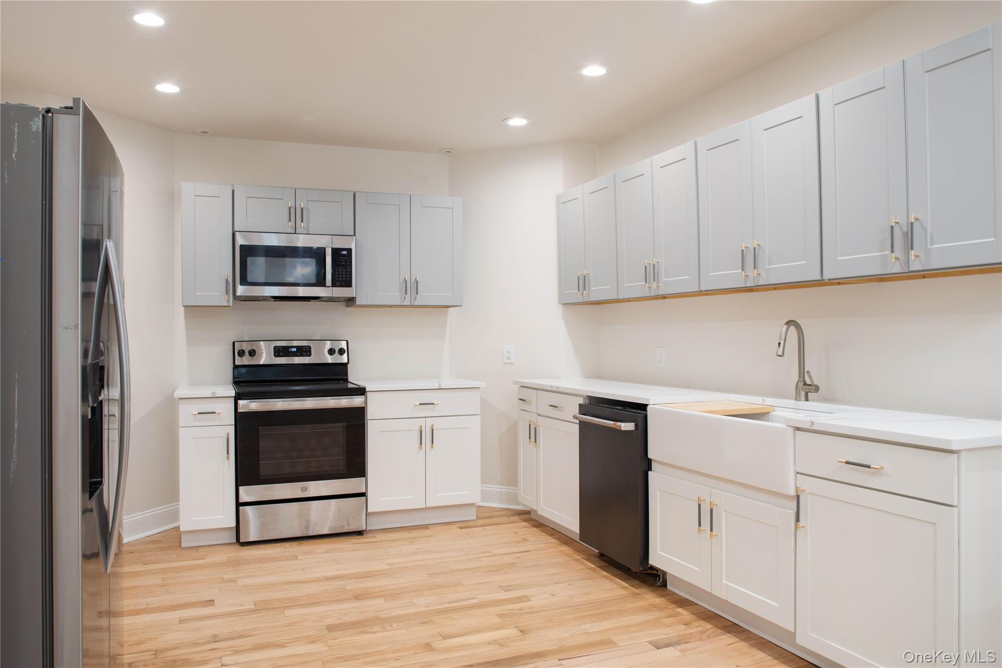 Single Family Deerfield Road Suffolk County, NY 11976, MLS-1012206-34