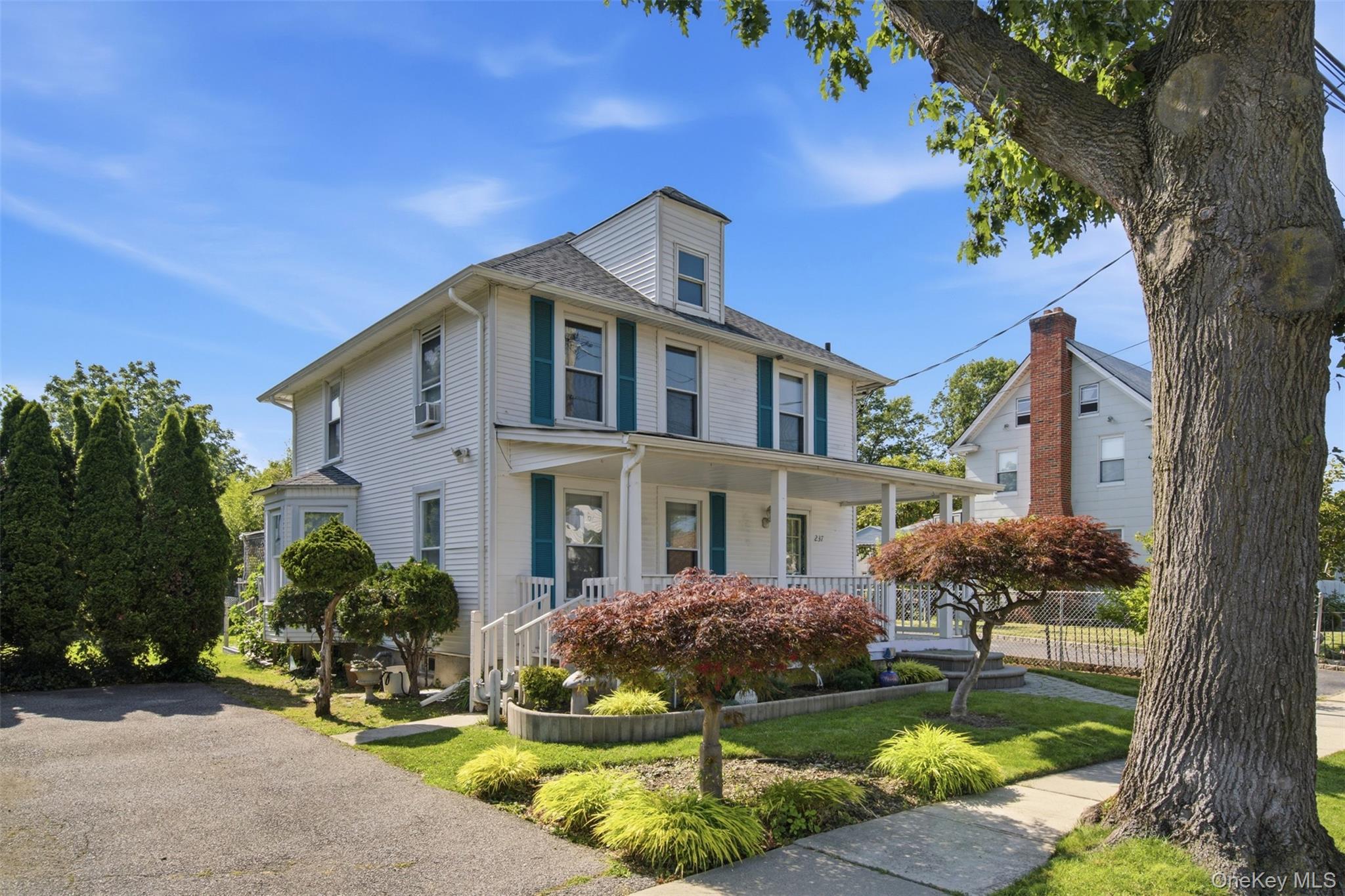 Single Family Fulton Street Nassau County, NY 11590, MLS-1012210-2