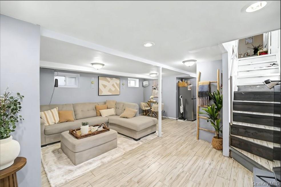 Single Family 210th Queens, NY 11427, MLS-1012213-11