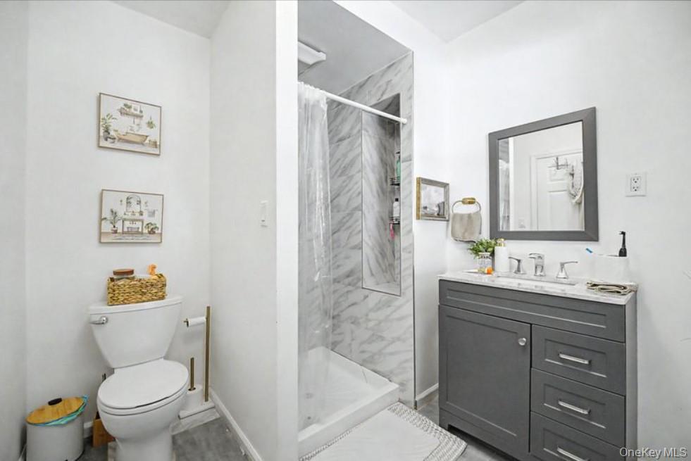 Single Family 210th Queens, NY 11427, MLS-1012213-9