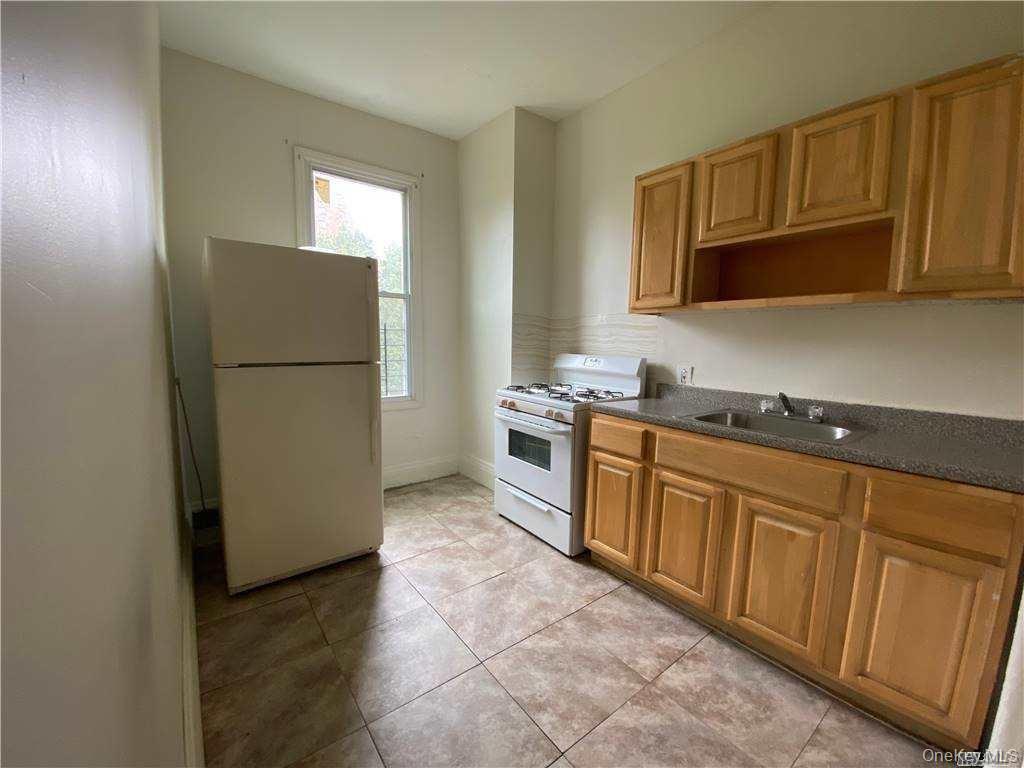 Single Family Clay Avenue Bronx, NY 10456, MLS-1012224-3