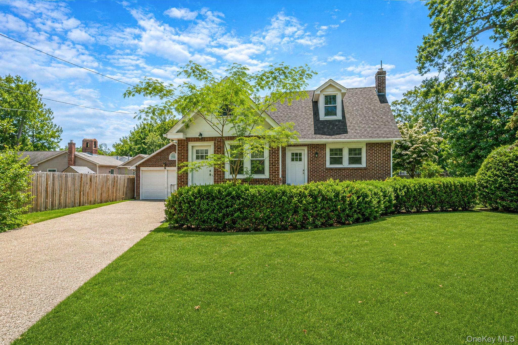 Single Family Elizabeth Avenue  Suffolk County, NY 11787, MLS-1012238-2