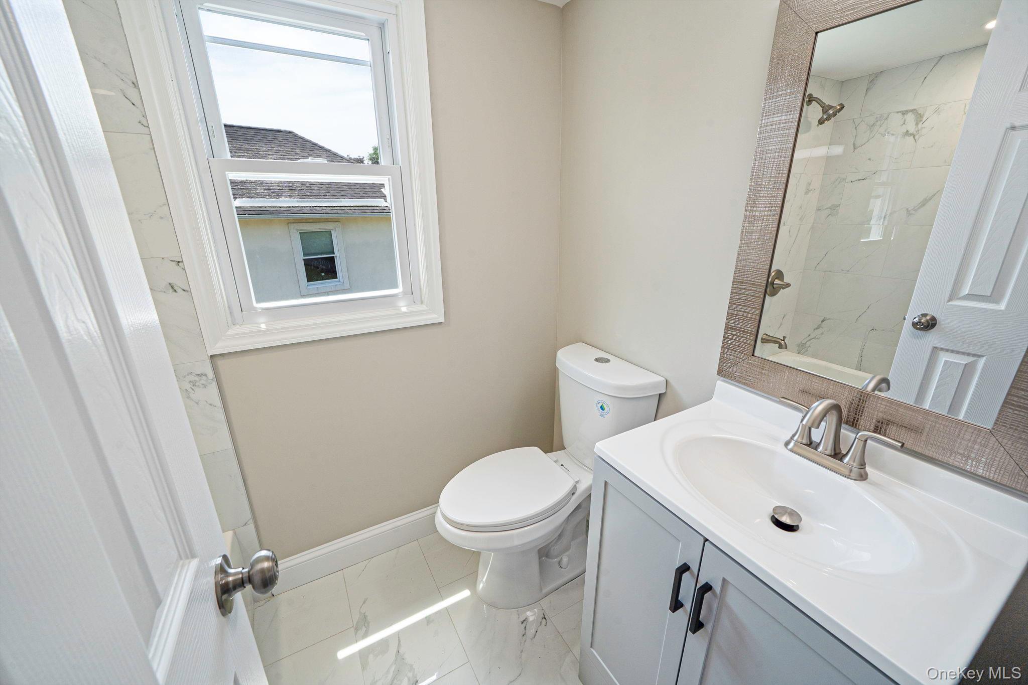 Single Family Elizabeth Avenue  Suffolk County, NY 11787, MLS-1012238-21