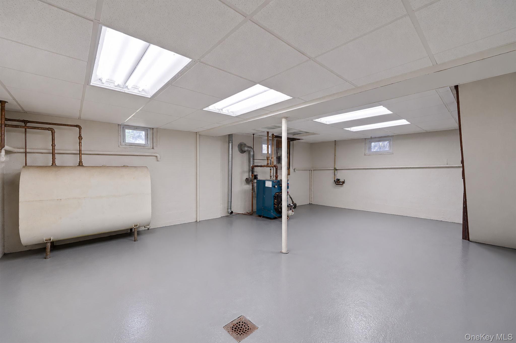 Single Family Elizabeth Avenue  Suffolk County, NY 11787, MLS-1012238-28
