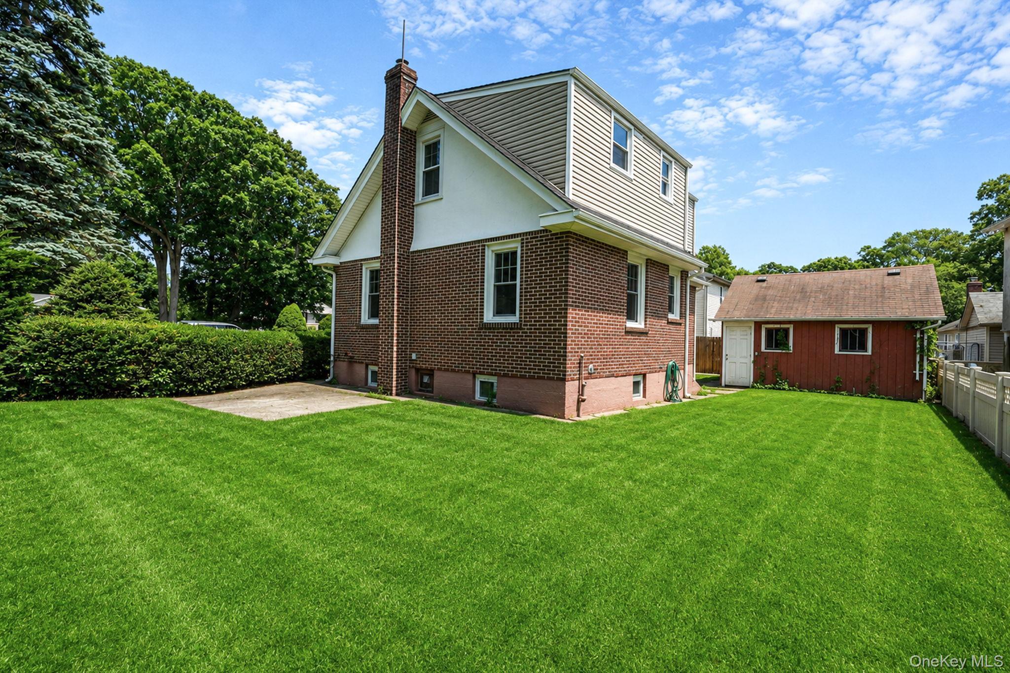 Single Family Elizabeth Avenue  Suffolk County, NY 11787, MLS-1012238-3