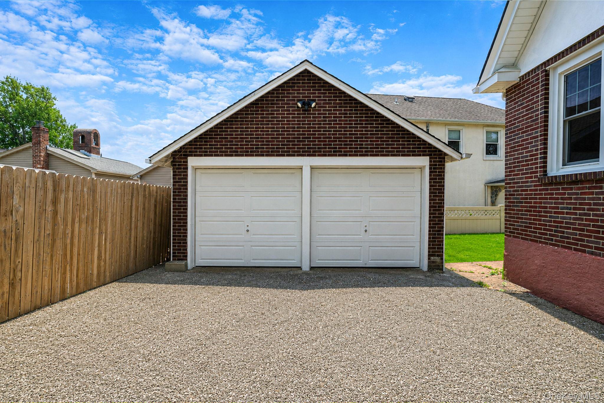 Single Family Elizabeth Avenue  Suffolk County, NY 11787, MLS-1012238-5