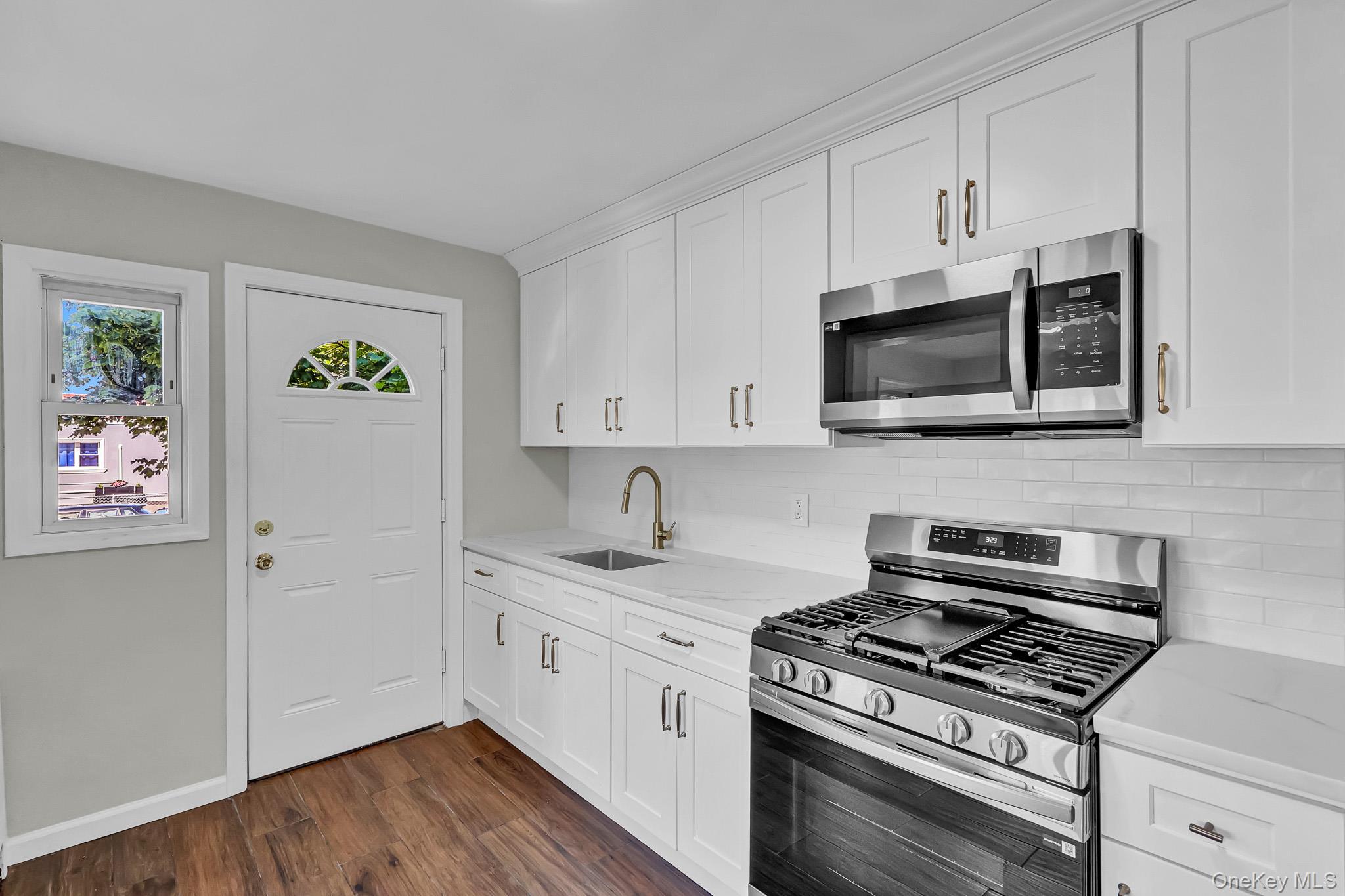Single Family Prospect Avenue Nassau County, NY 11590, MLS-1012272-7