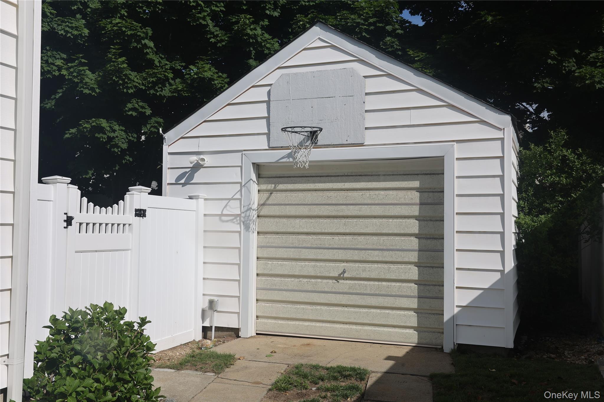Single Family Alice Street Nassau County, NY 11566, MLS-1012290-3
