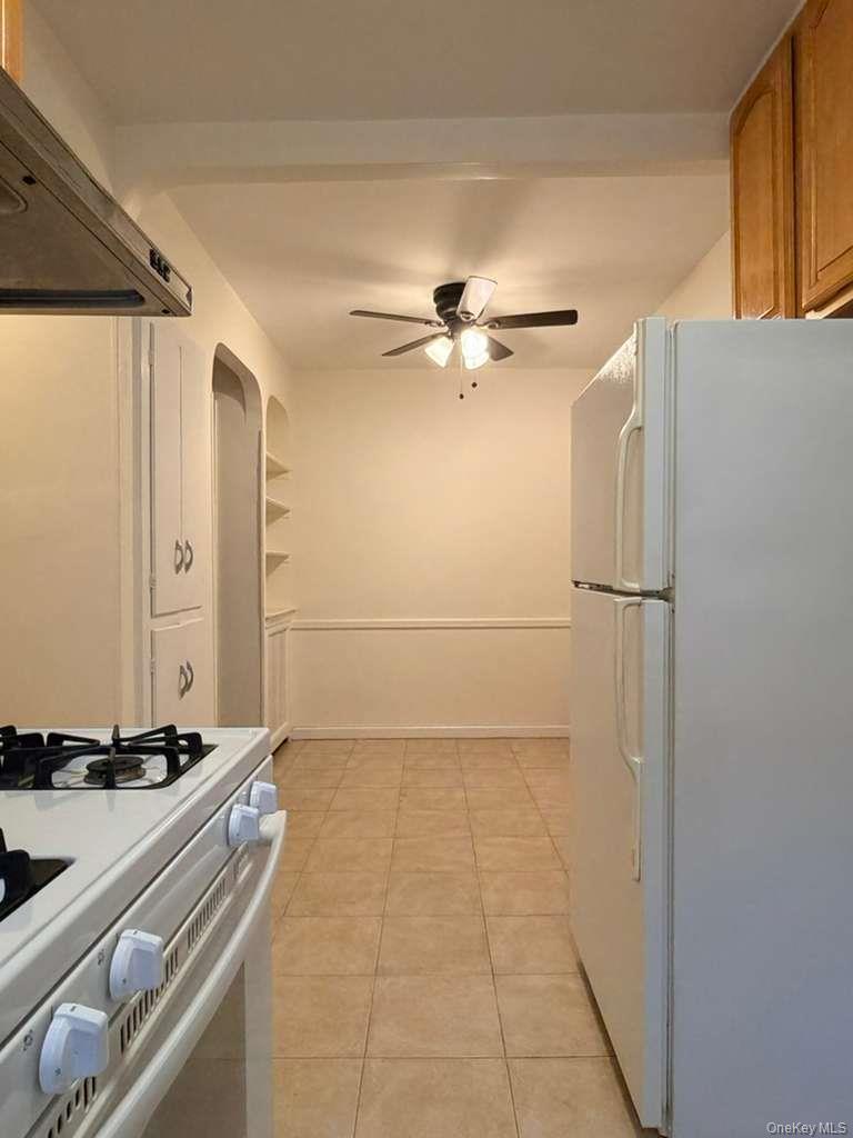 Apartment 166th Street  Queens, NY 11366, MLS-1012300-4