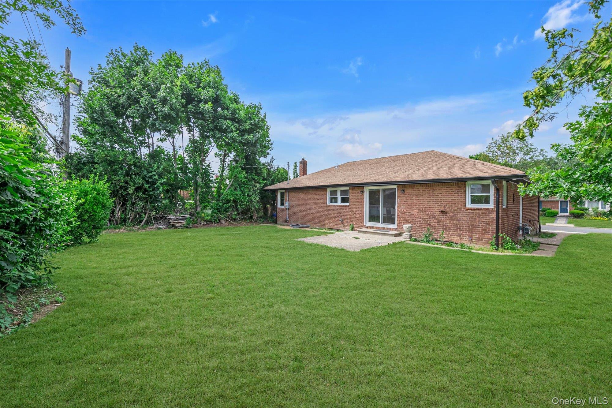 Single Family Dean Drive  Nassau County, NY 11510, MLS-1012302-19