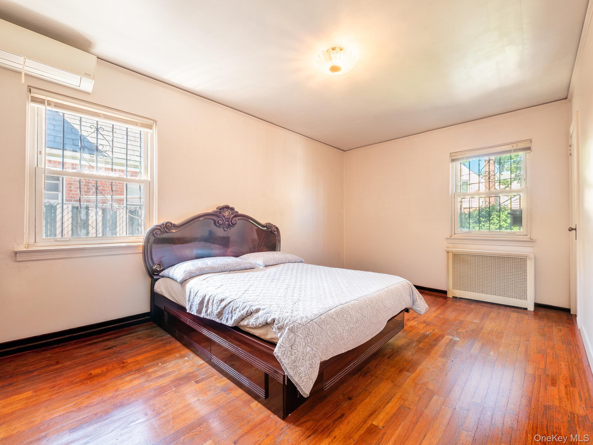 Single Family 172nd Street  Queens, NY 11366, MLS-1012354-11