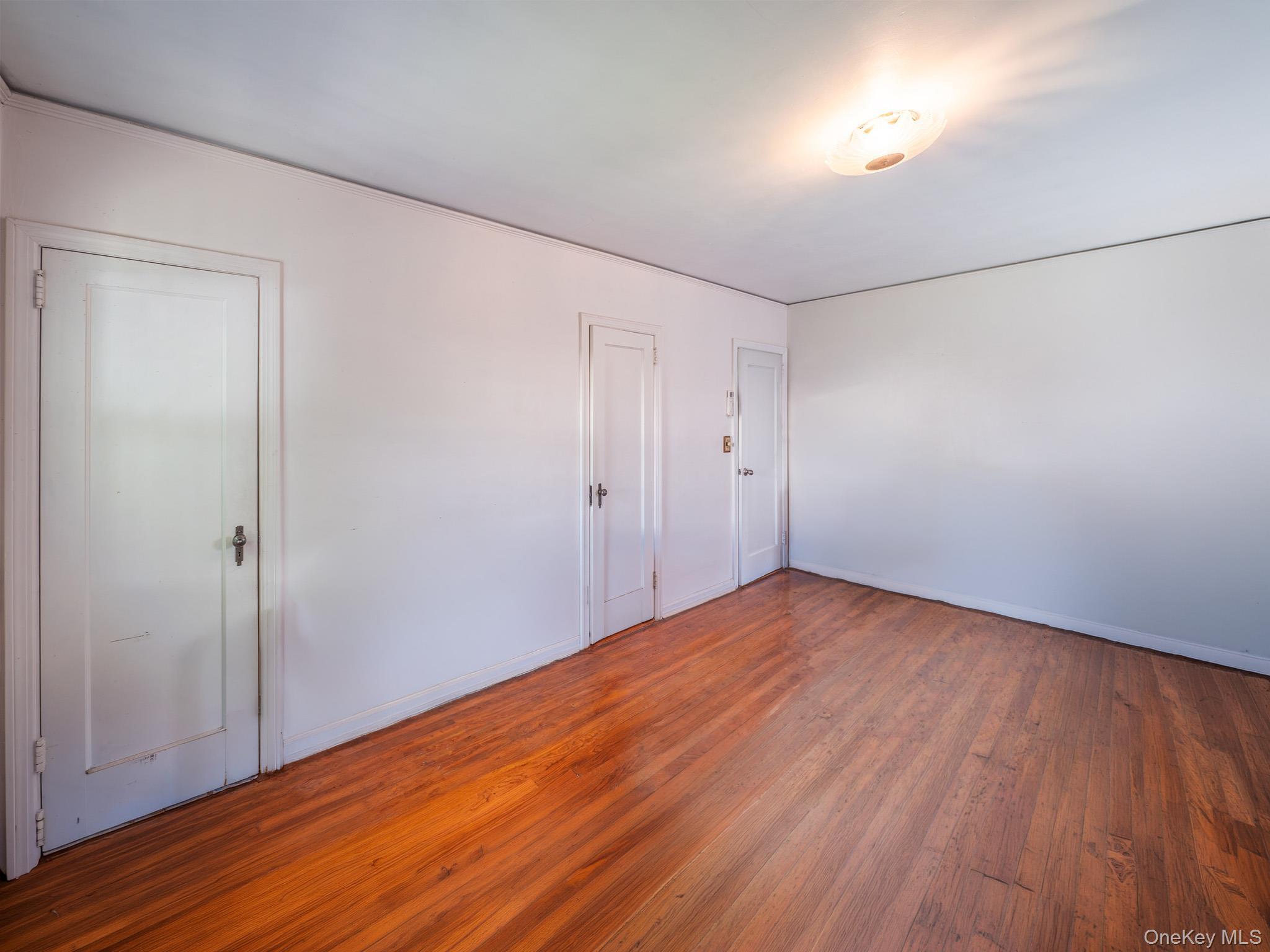 Single Family 172nd Street  Queens, NY 11366, MLS-1012354-12