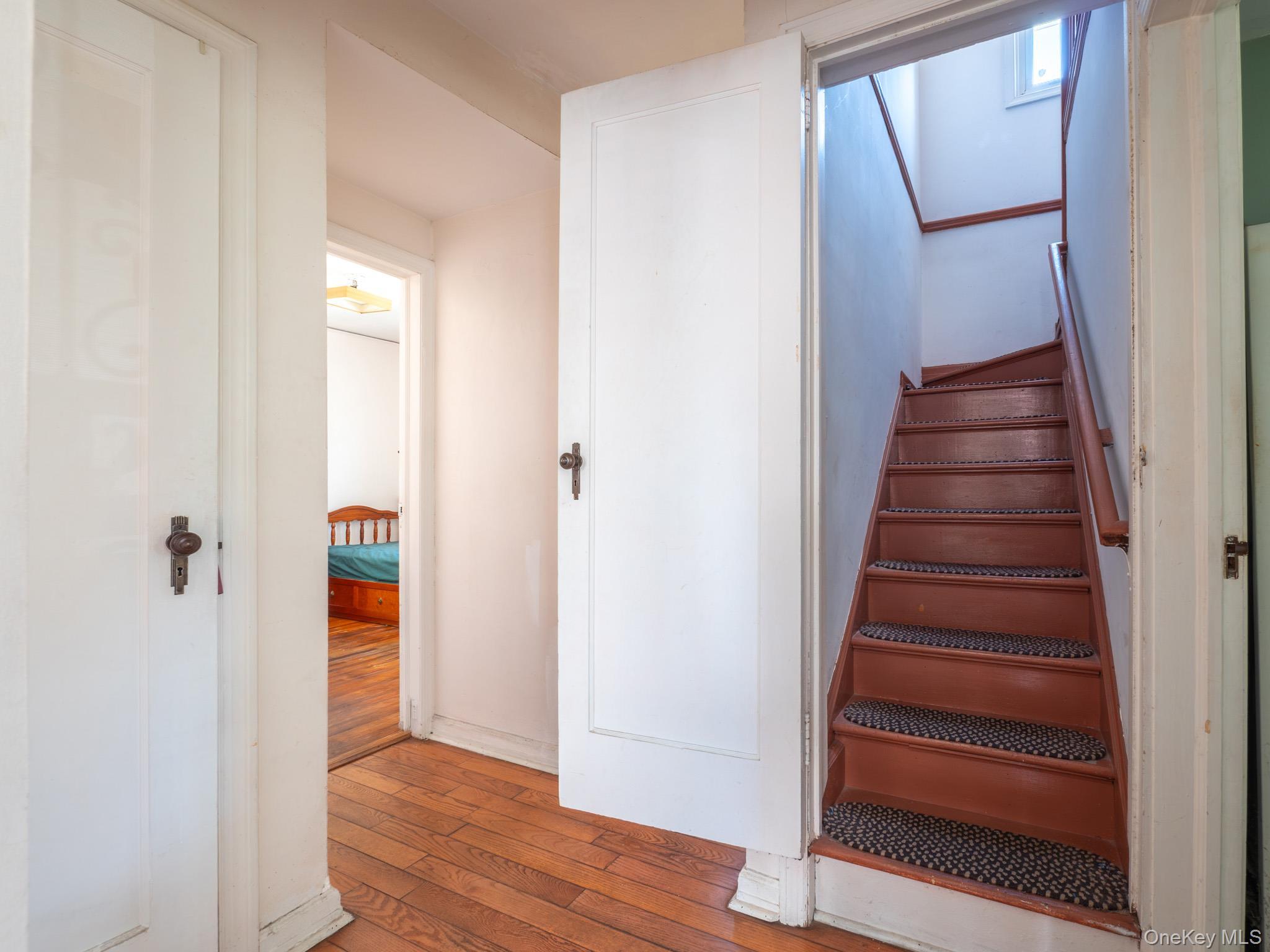 Single Family 172nd Street  Queens, NY 11366, MLS-1012354-15