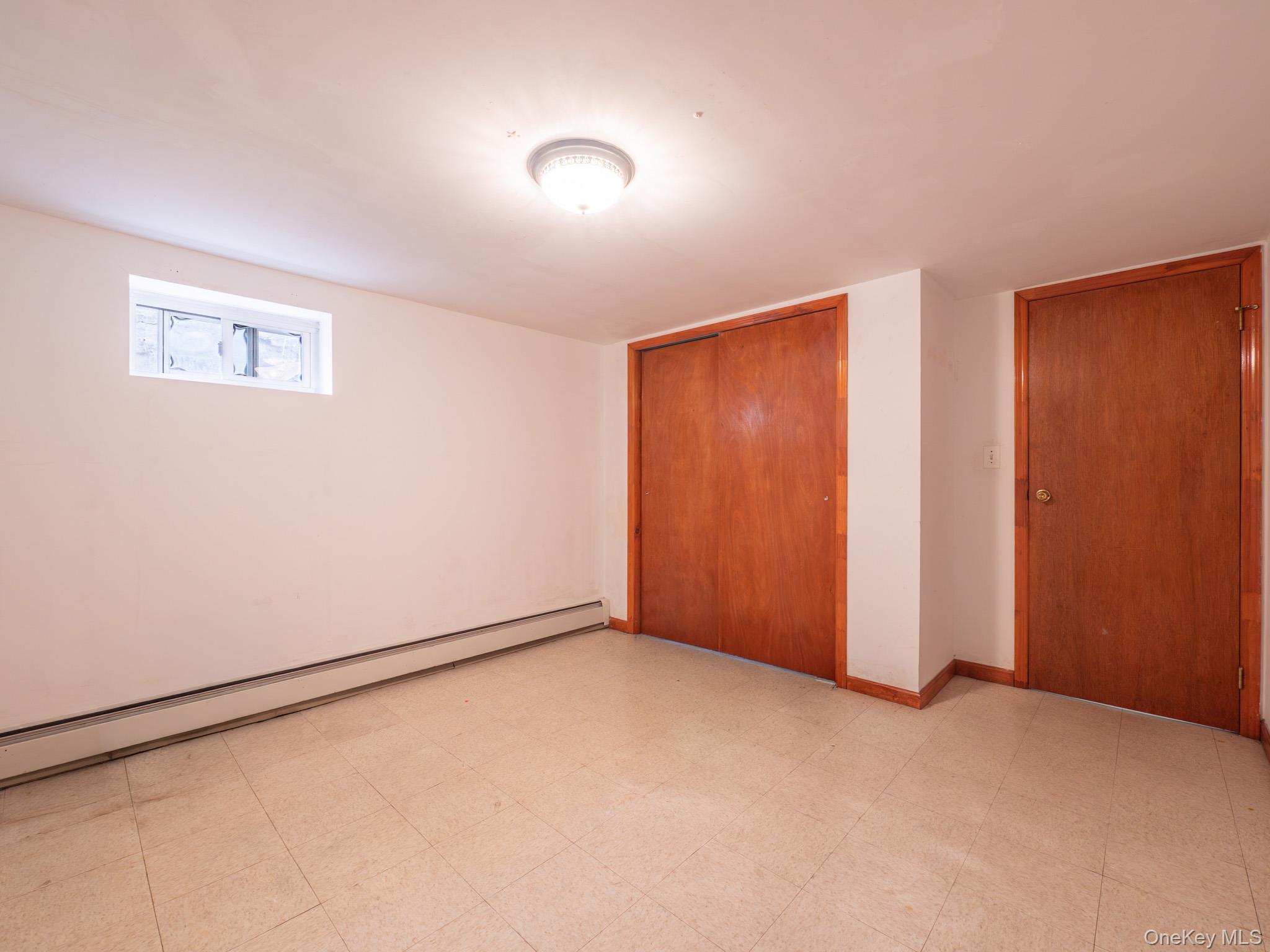 Single Family 172nd Street  Queens, NY 11366, MLS-1012354-21