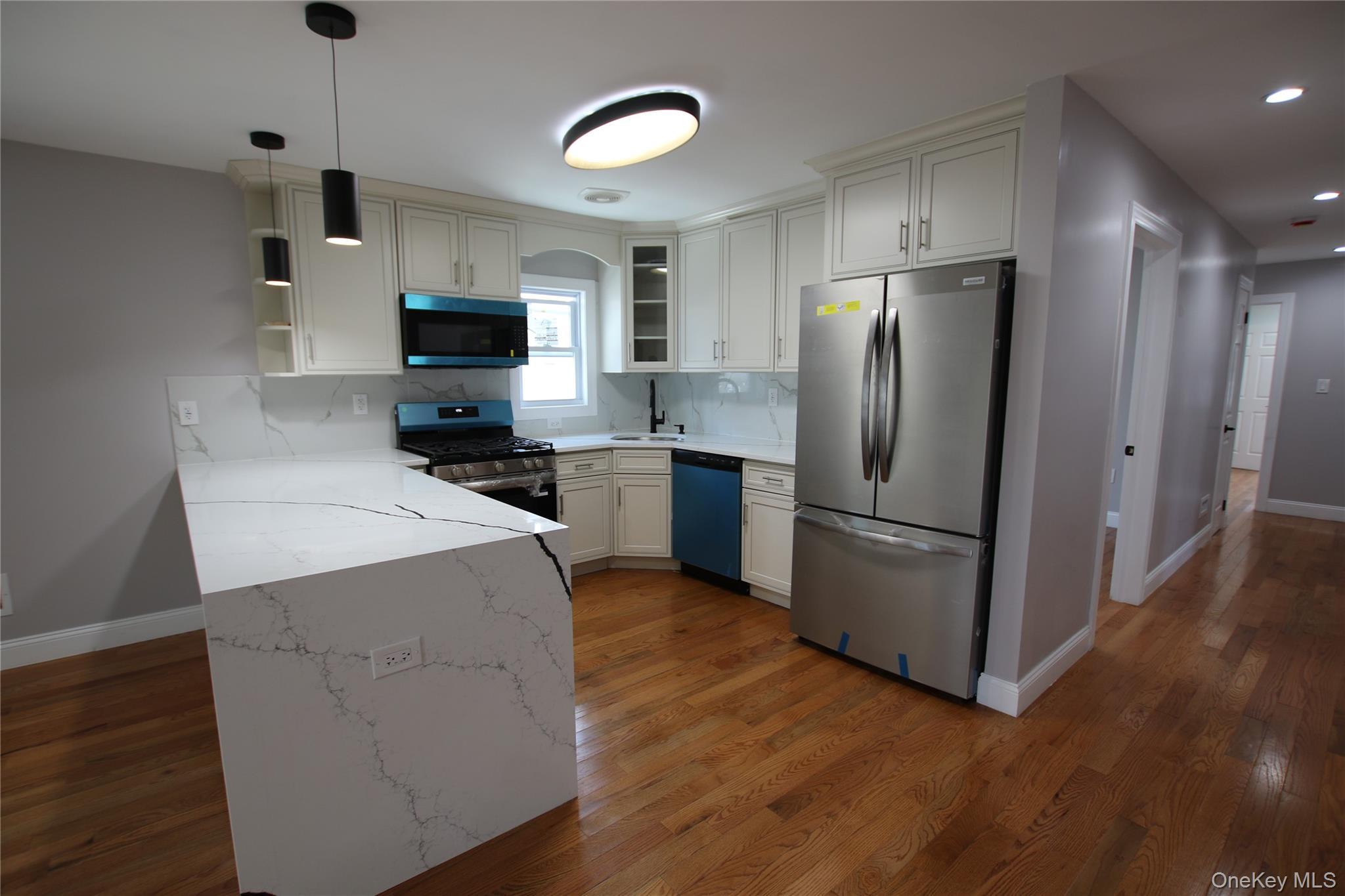 Single Family 145th Avenue Queens, NY 11413, MLS-1012366-11
