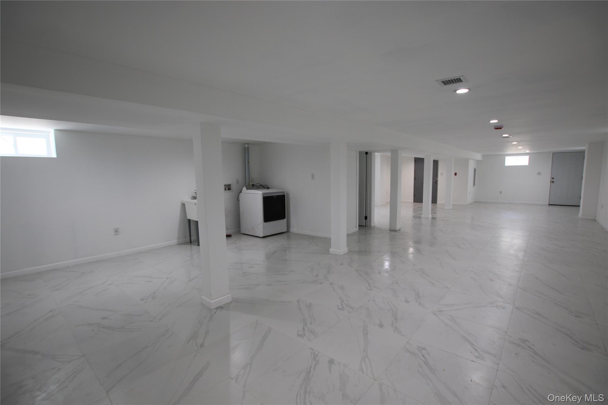 Single Family 145th Avenue Queens, NY 11413, MLS-1012366-21