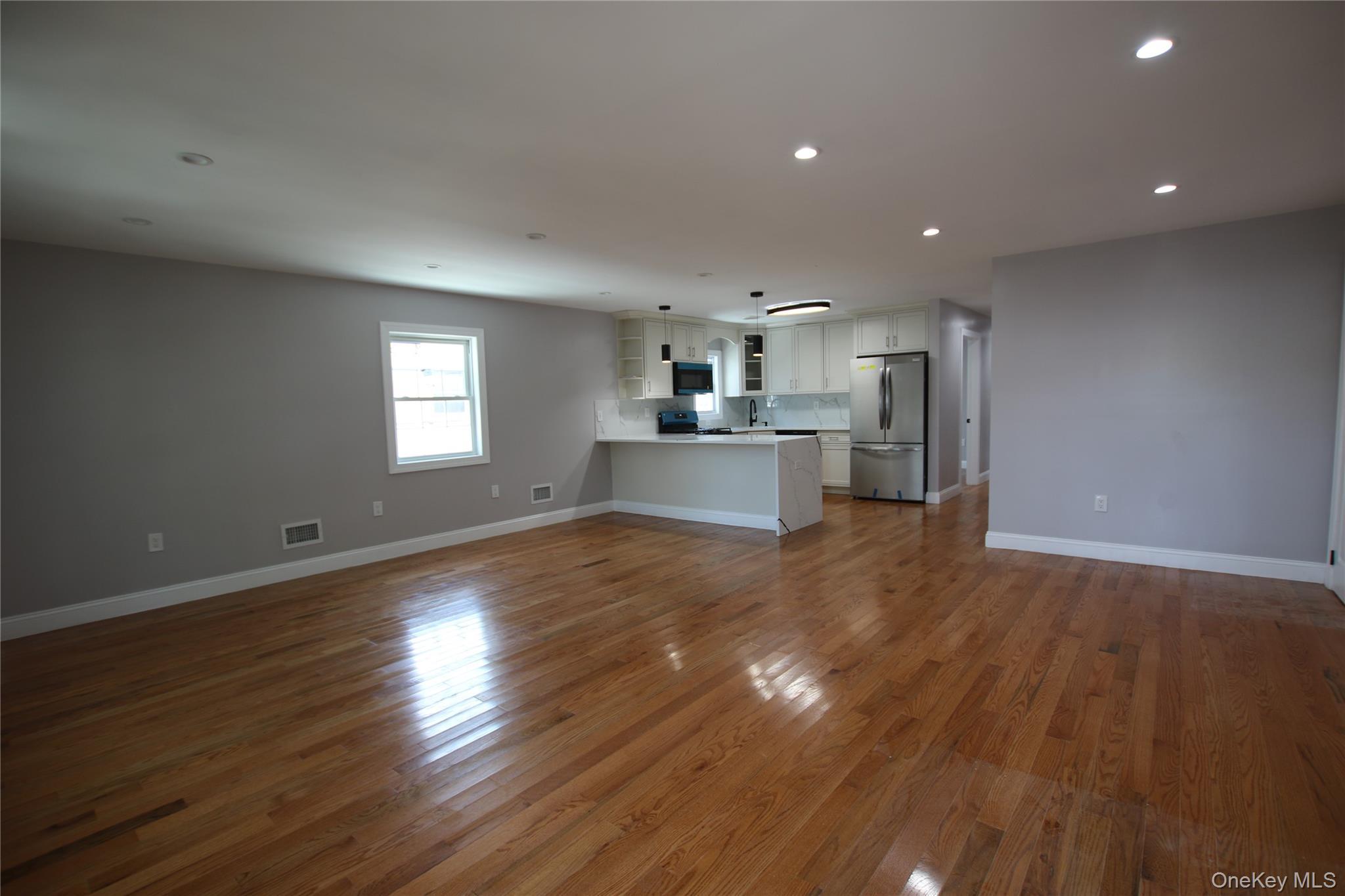 Single Family 145th Avenue Queens, NY 11413, MLS-1012366-7