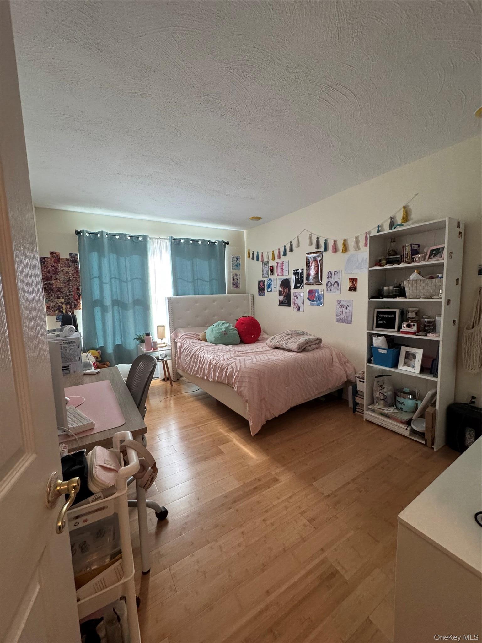 Single Family Lighthouse Drive Queens, NY 11692, MLS-1012403-25