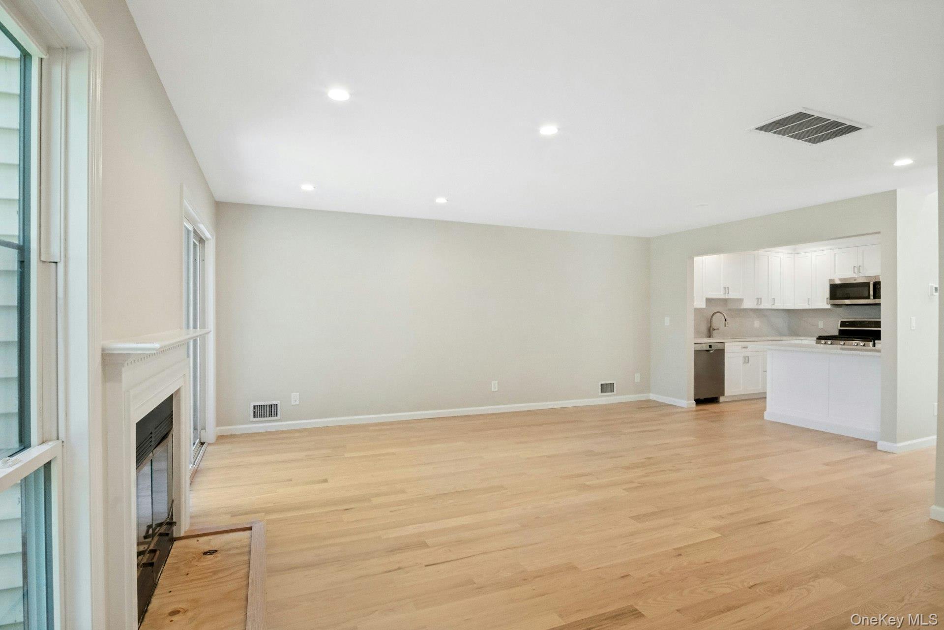 Single Family Hudson Watch Drive  Westchester County, NY 10562, MLS-1012405-10