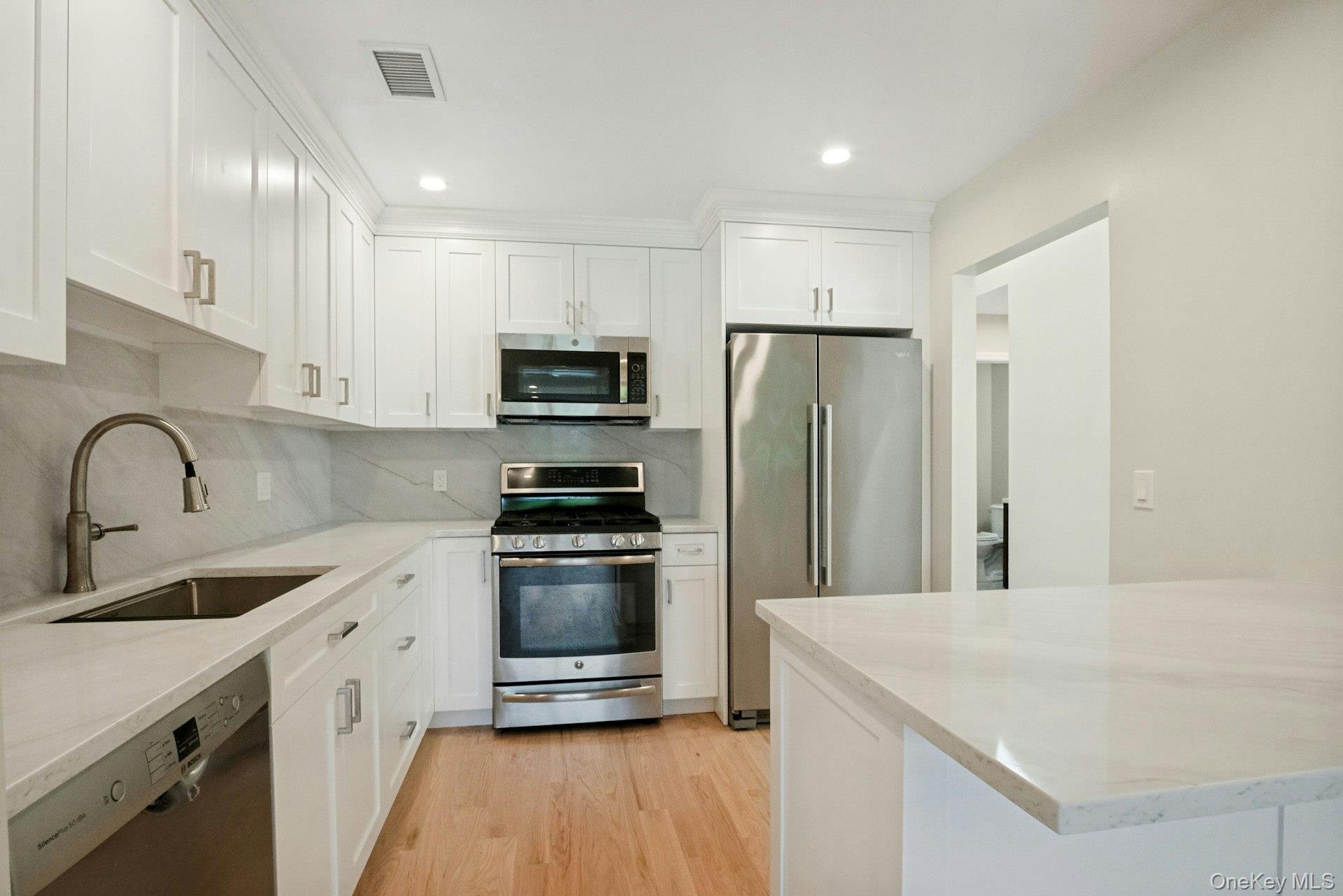 Single Family Hudson Watch Drive  Westchester County, NY 10562, MLS-1012405-14