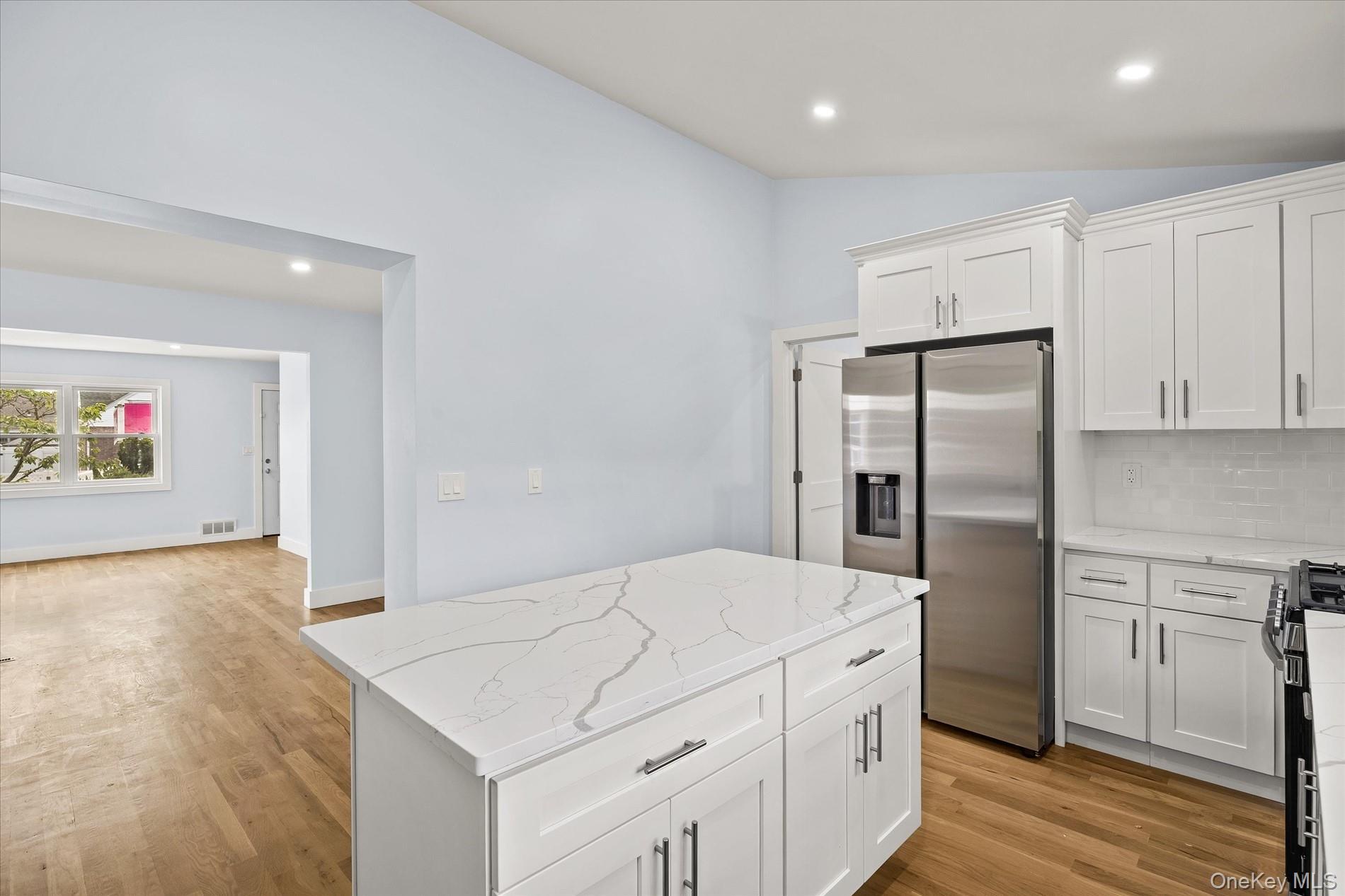 Single Family Circle Drive Nassau County, NY 11550, MLS-1012411-17