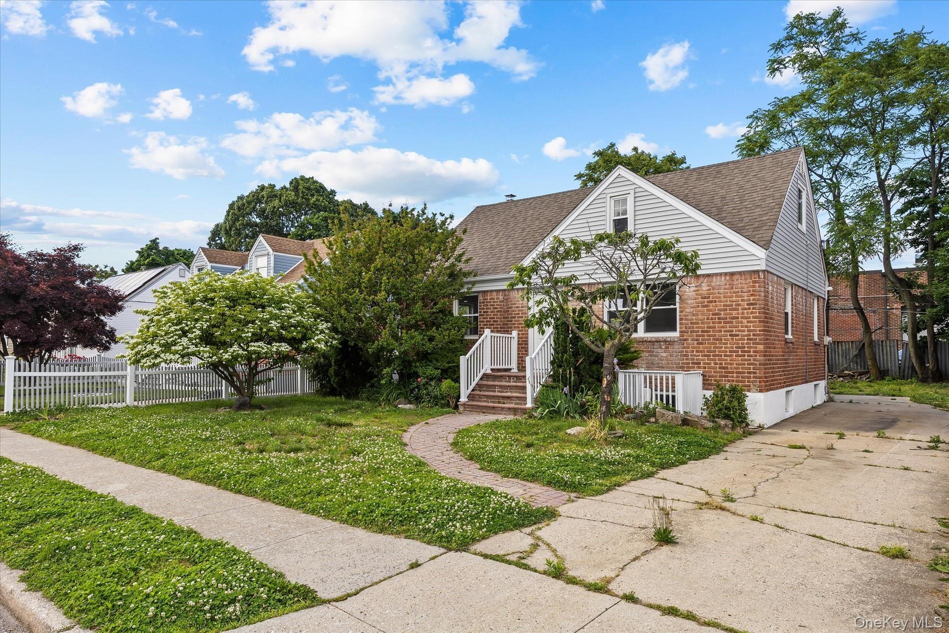 Single Family Circle Drive Nassau County, NY 11550, MLS-1012411-3