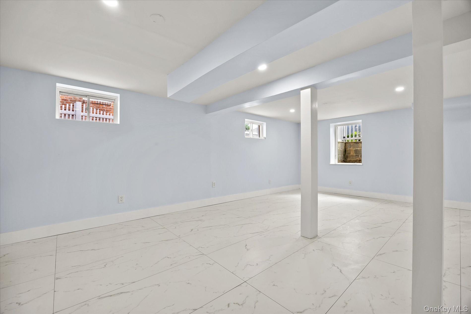 Single Family Circle Drive Nassau County, NY 11550, MLS-1012411-31