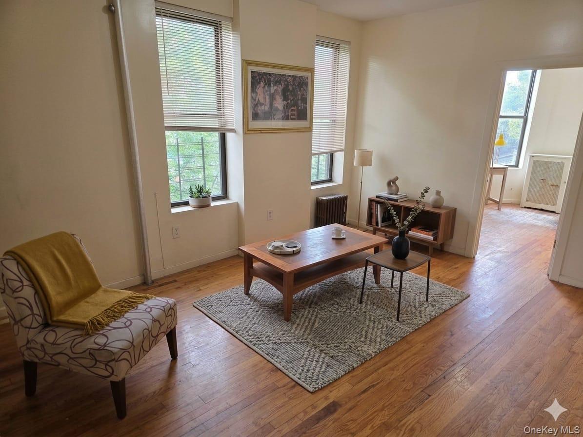 Single Family 186th St Bronx, NY 10458, MLS-1012465-8