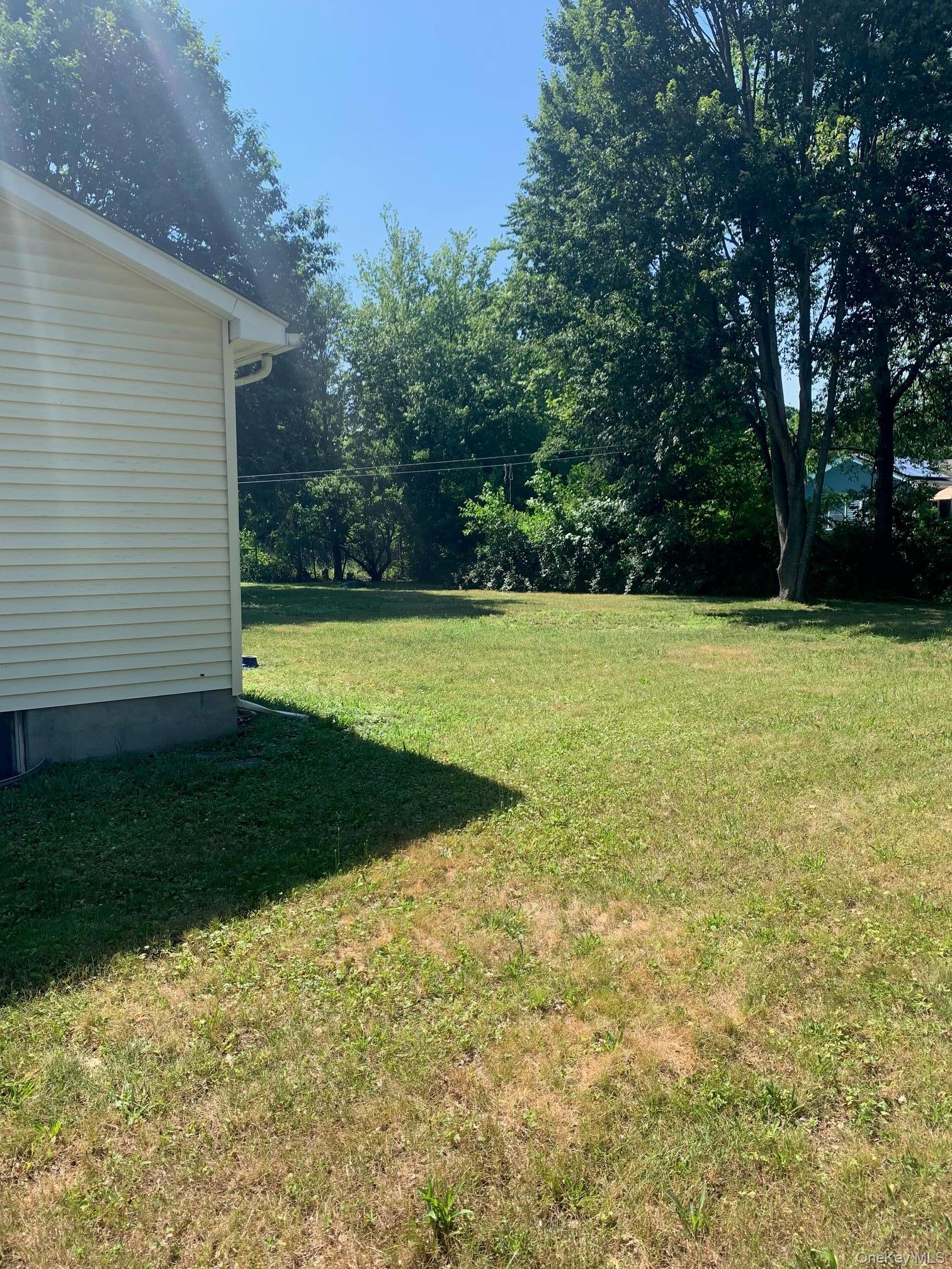 Single Family Cambridge Drive  Dutchess County, NY 12571, MLS-1012471-14