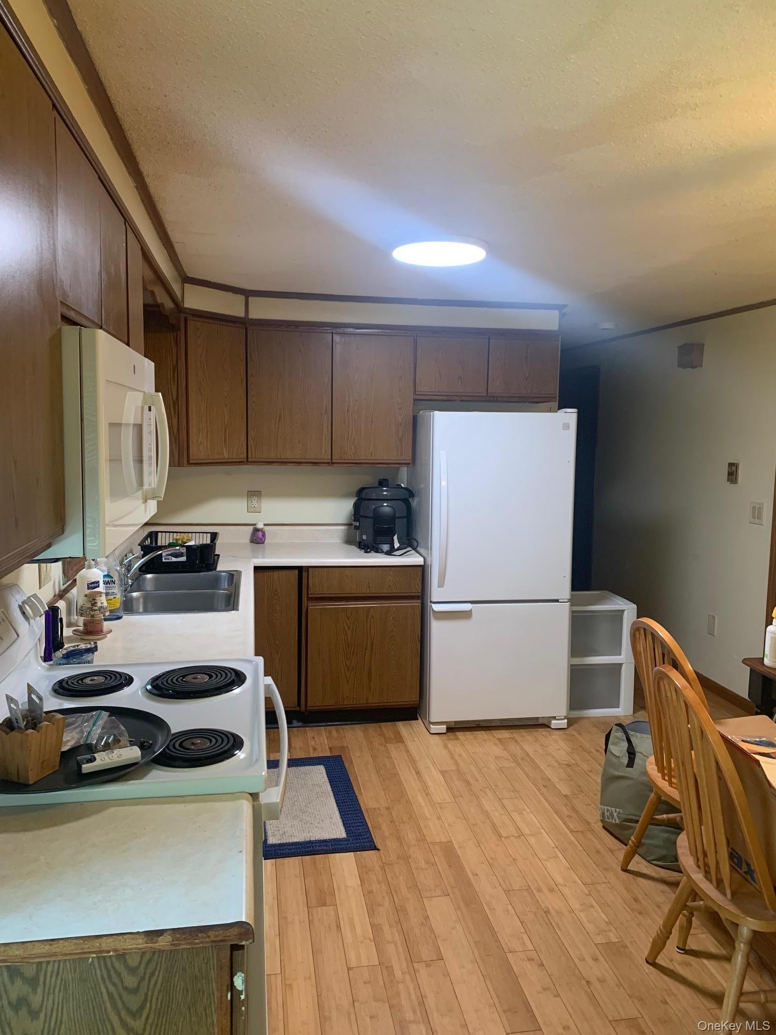 Single Family Cambridge Drive  Dutchess County, NY 12571, MLS-1012471-4
