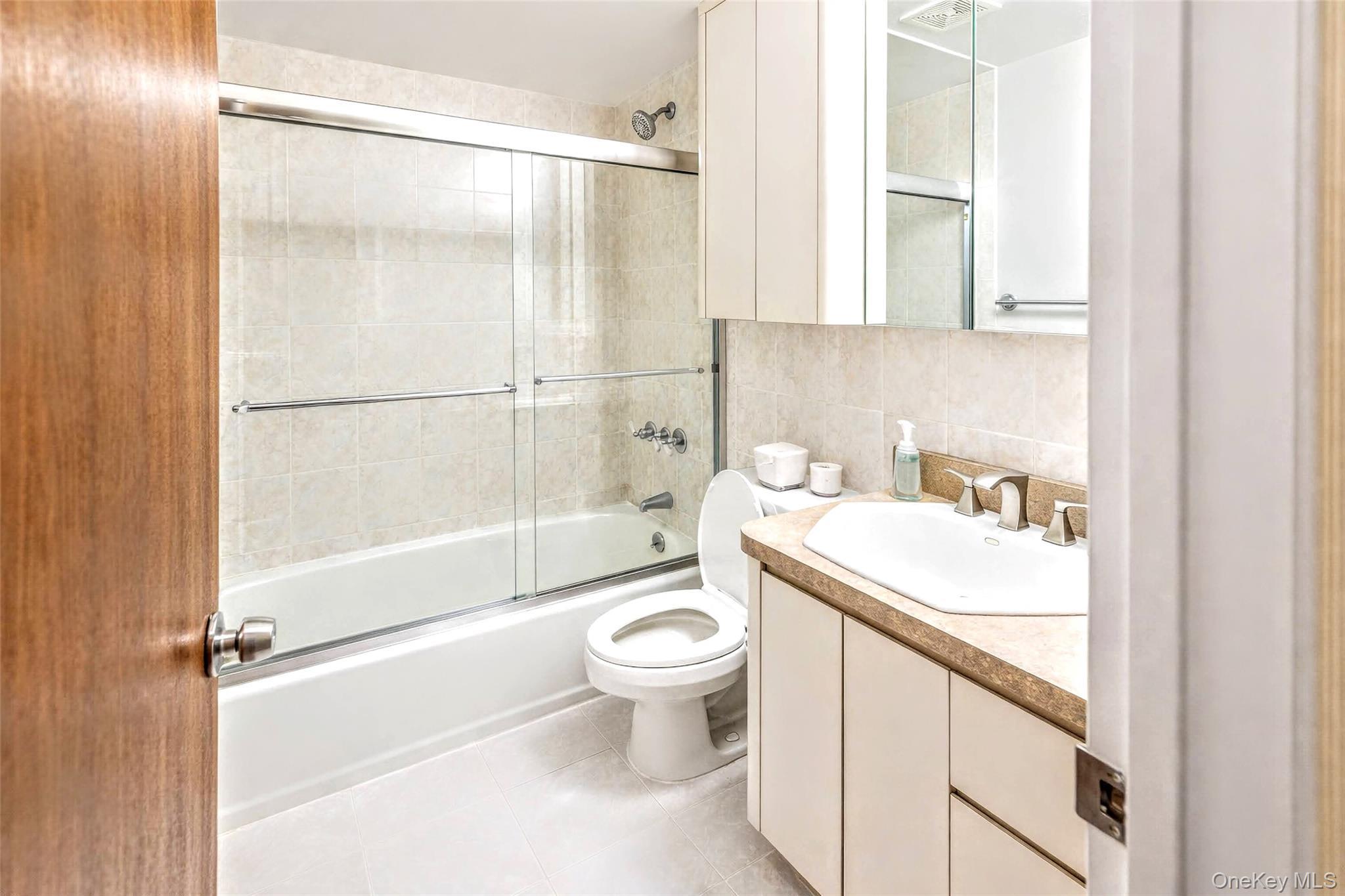 Single Family 195 Street Queens, NY 11358, MLS-1012473-9