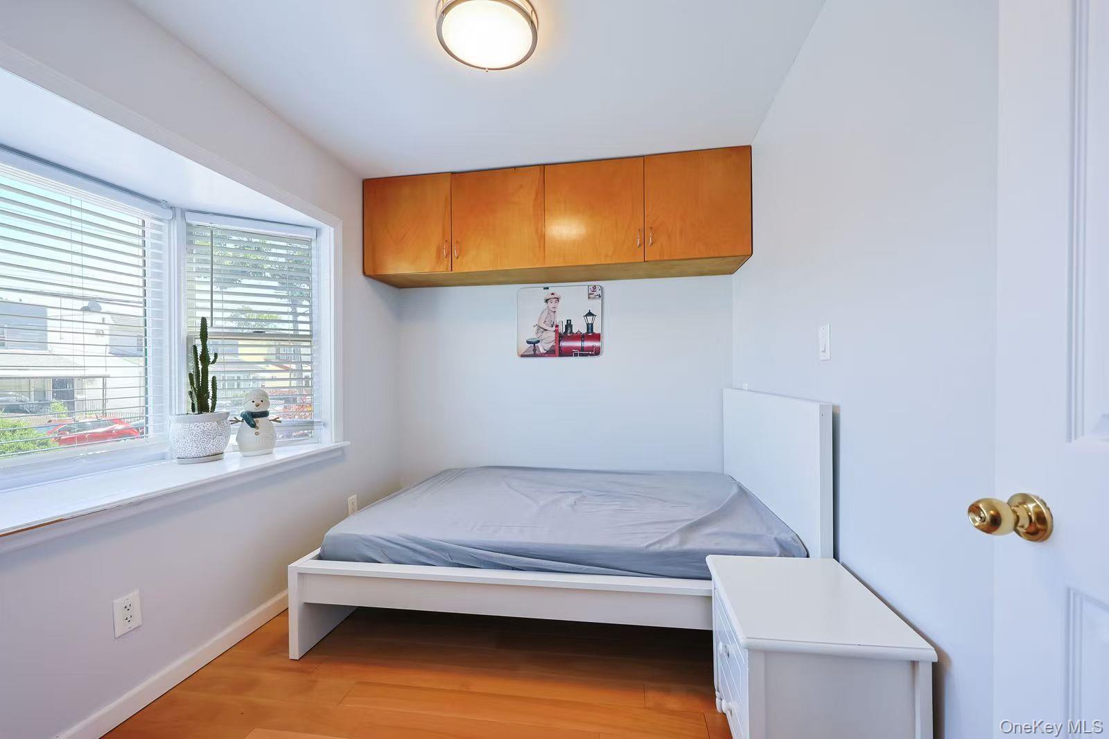Single Family 33rd Queens, NY 11361, MLS-1012509-5