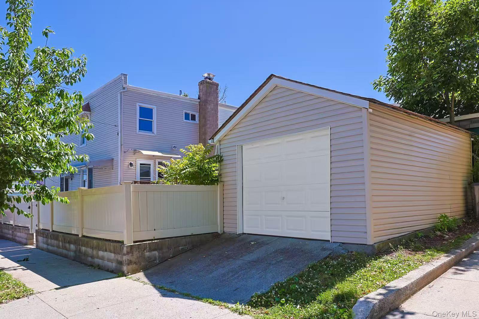 Single Family 33rd  Queens, NY 11361, MLS-1012509-8