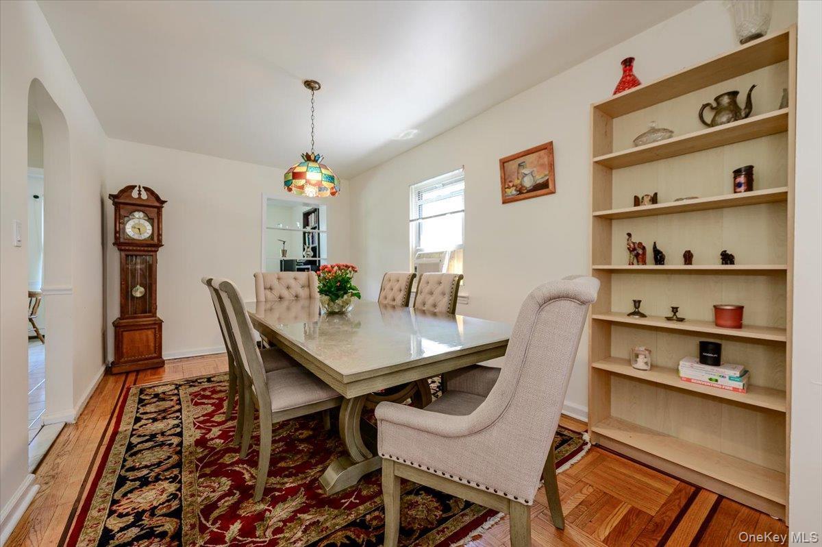 Single Family Woodhull Bronx, NY 10469, MLS-1012557-10