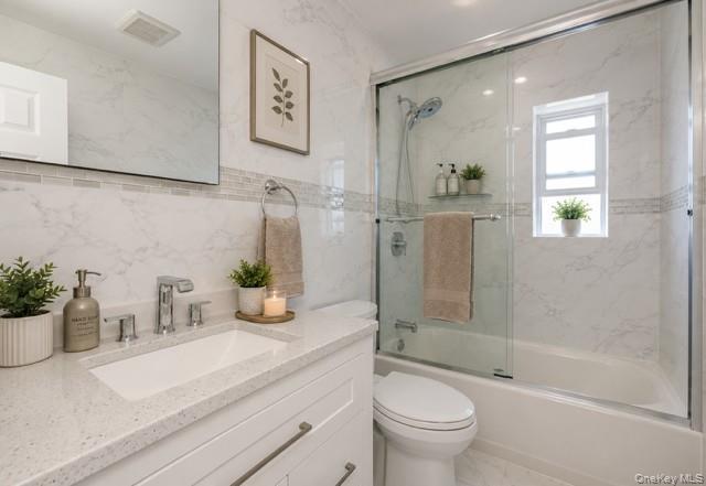 Single Family Woodhull Bronx, NY 10469, MLS-1012557-17