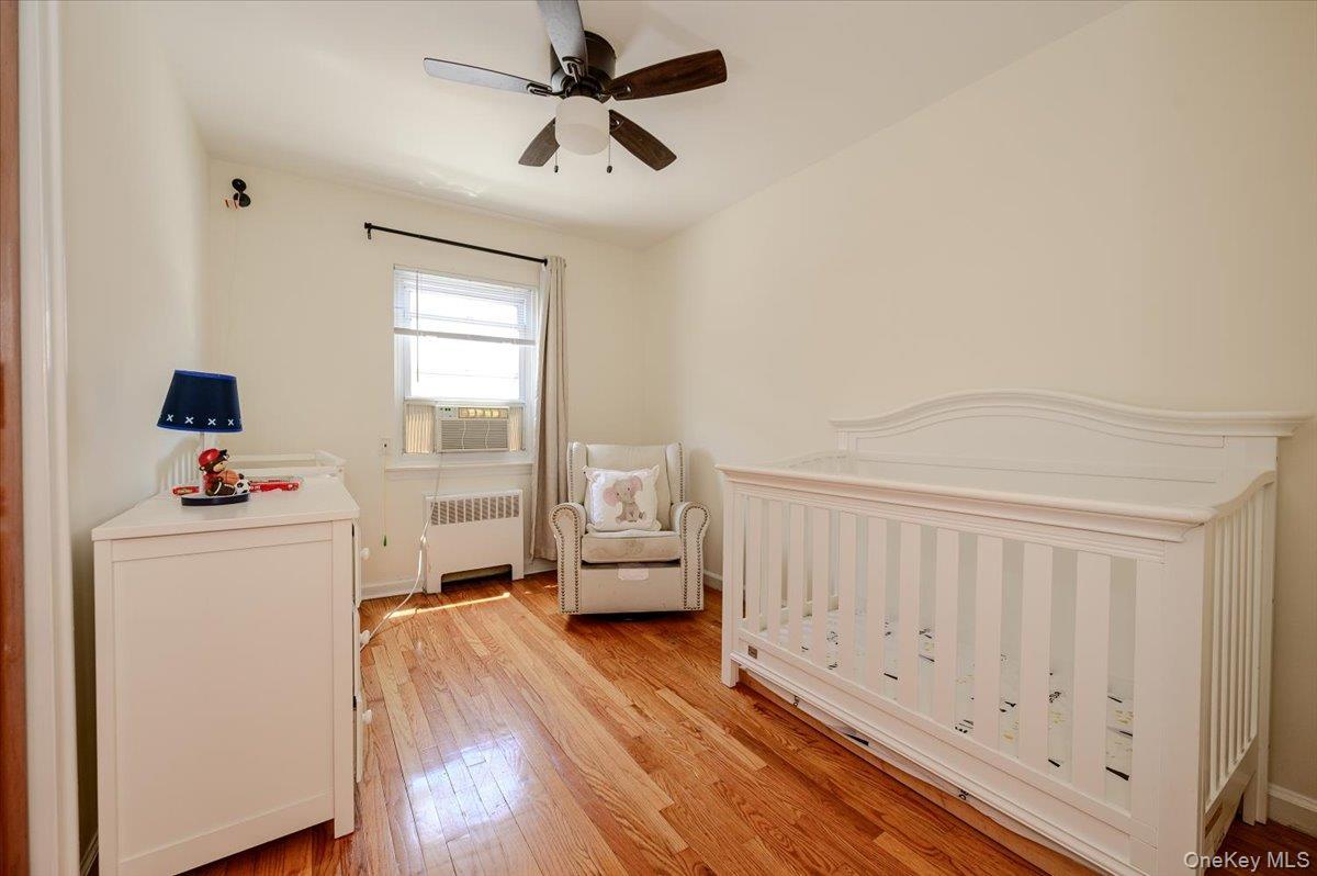 Single Family Woodhull Bronx, NY 10469, MLS-1012557-20