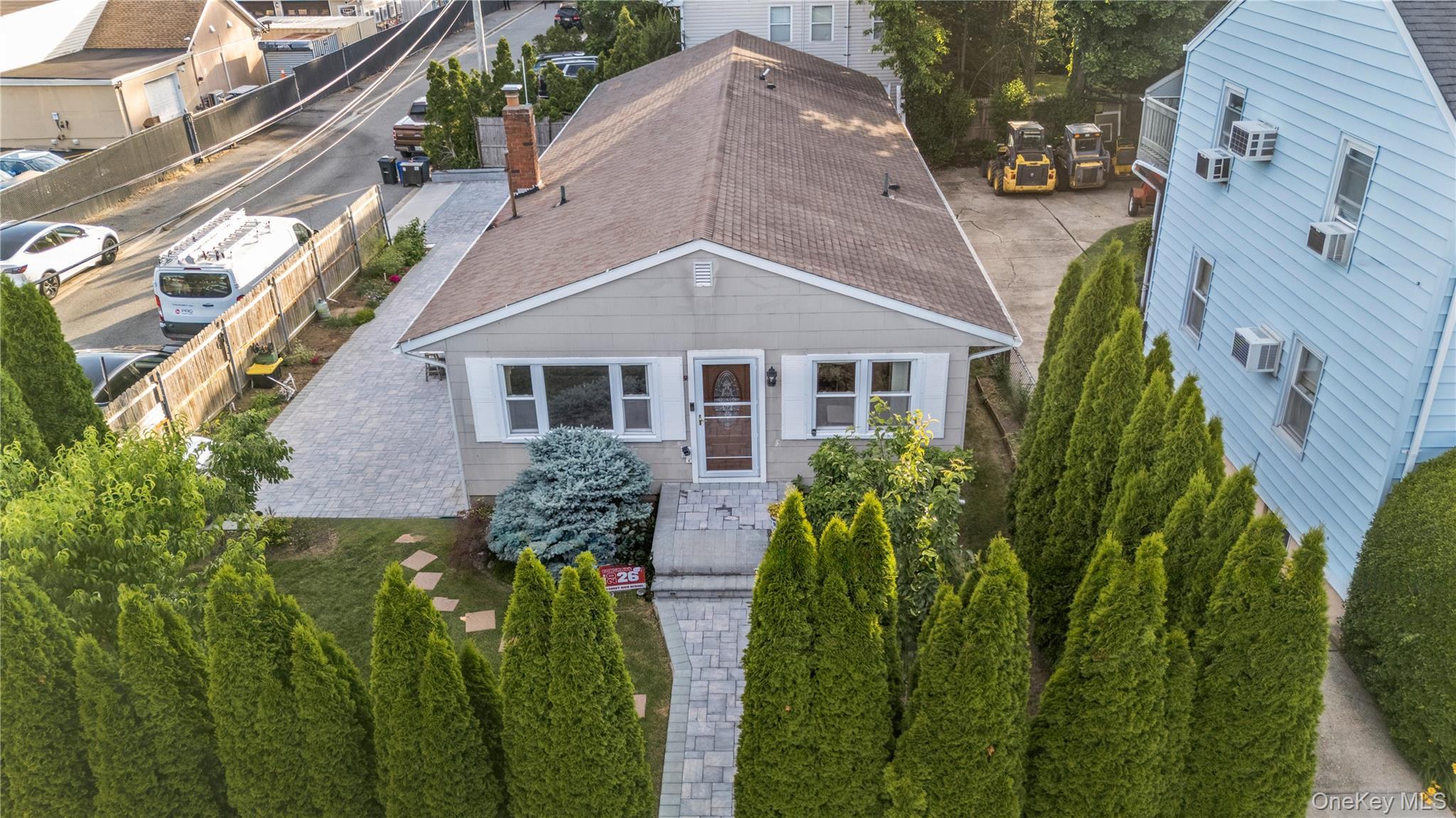 Single Family Richmond Street  Nassau County, NY 11791, MLS-1012561-20