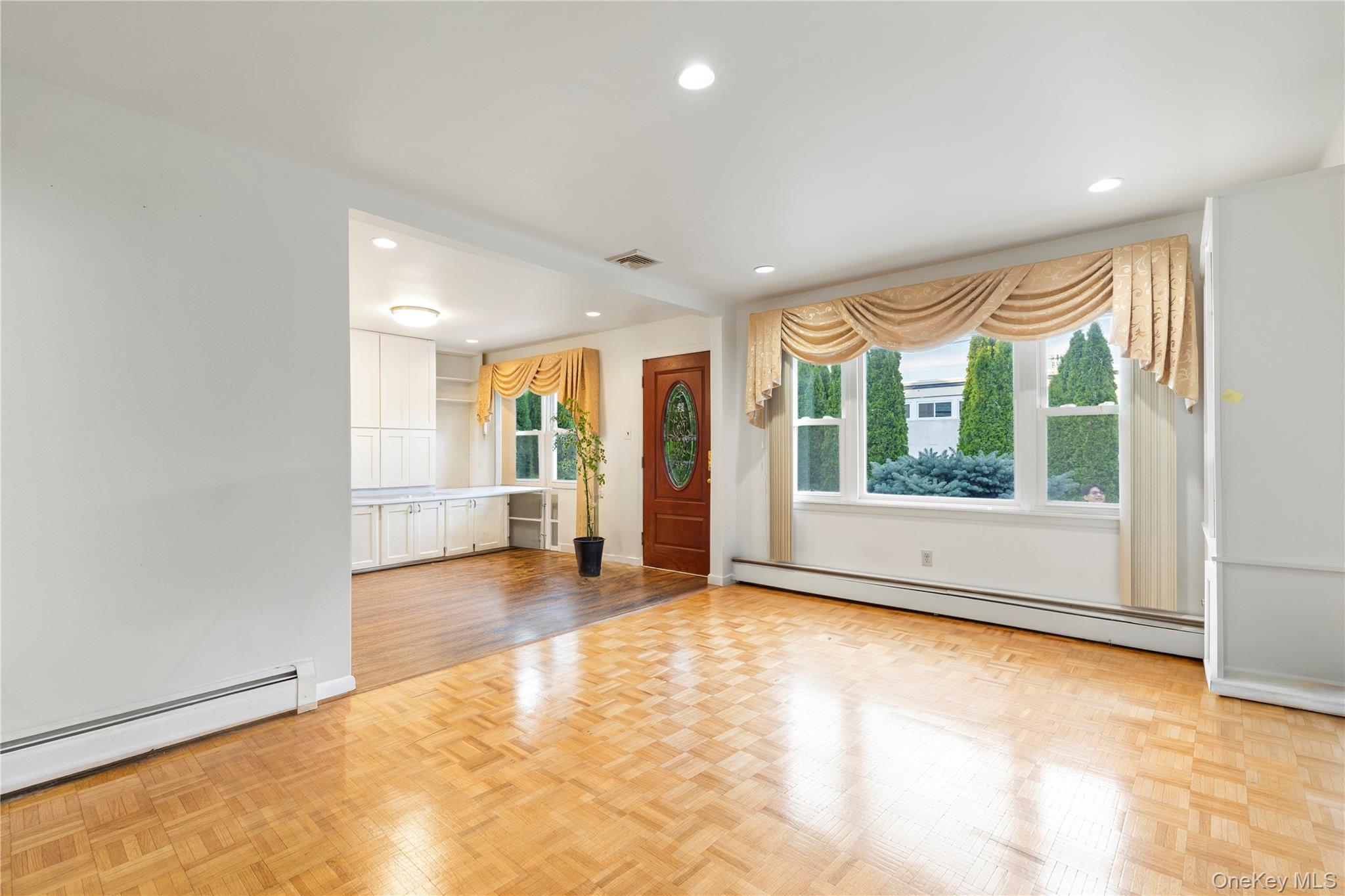 Single Family Richmond Street  Nassau County, NY 11791, MLS-1012561-5
