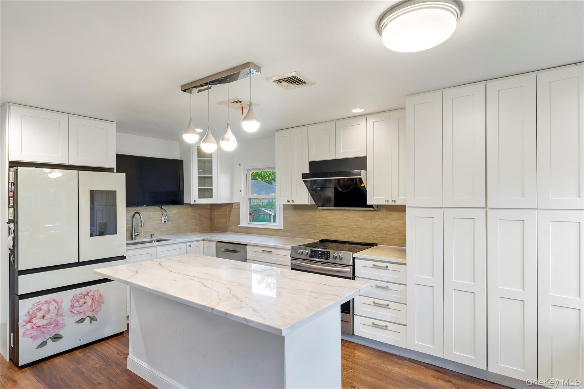 Single Family Richmond Street  Nassau County, NY 11791, MLS-1012561-7