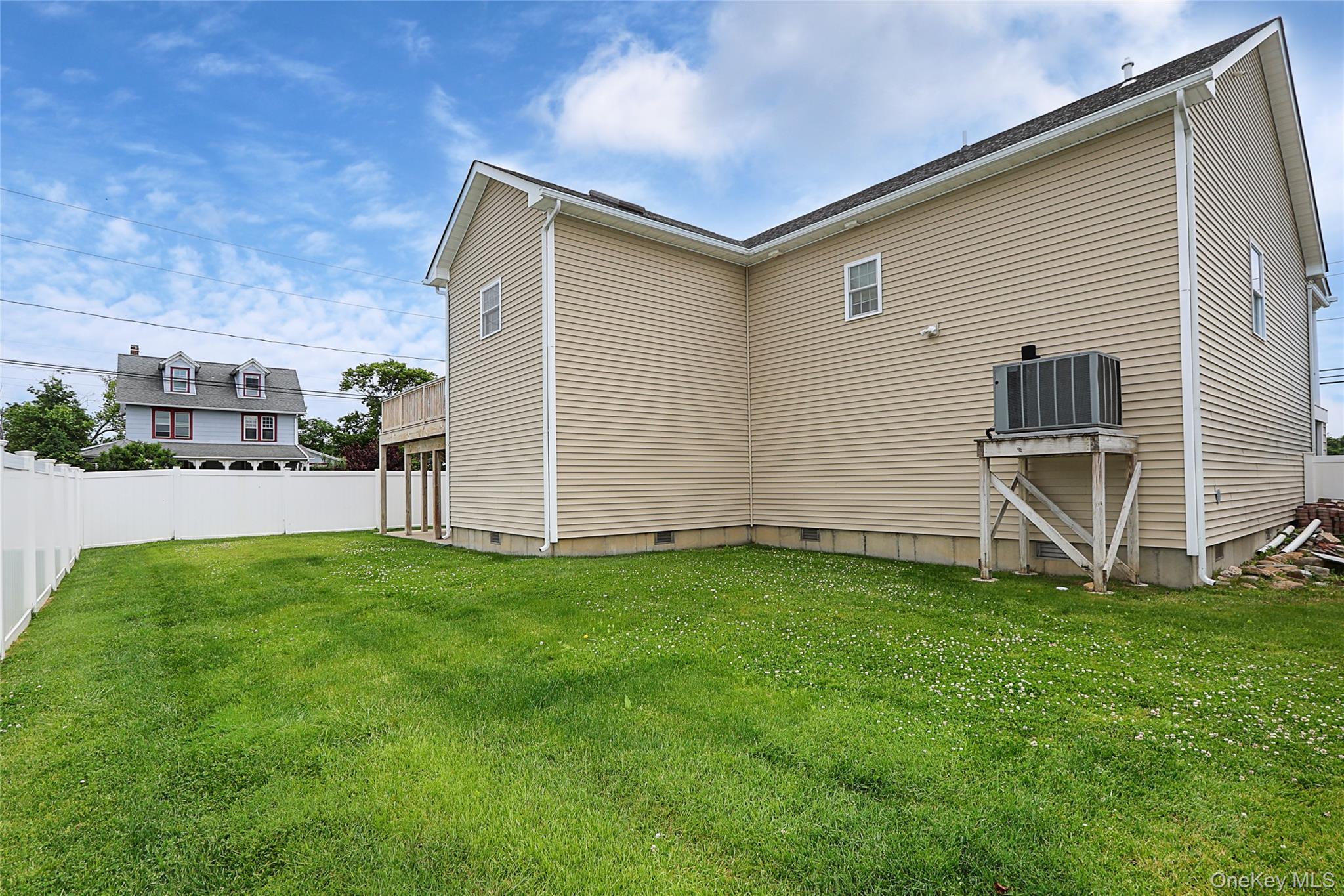 Single Family Rider Avenue  Suffolk County, NY 11772, MLS-1012587-31