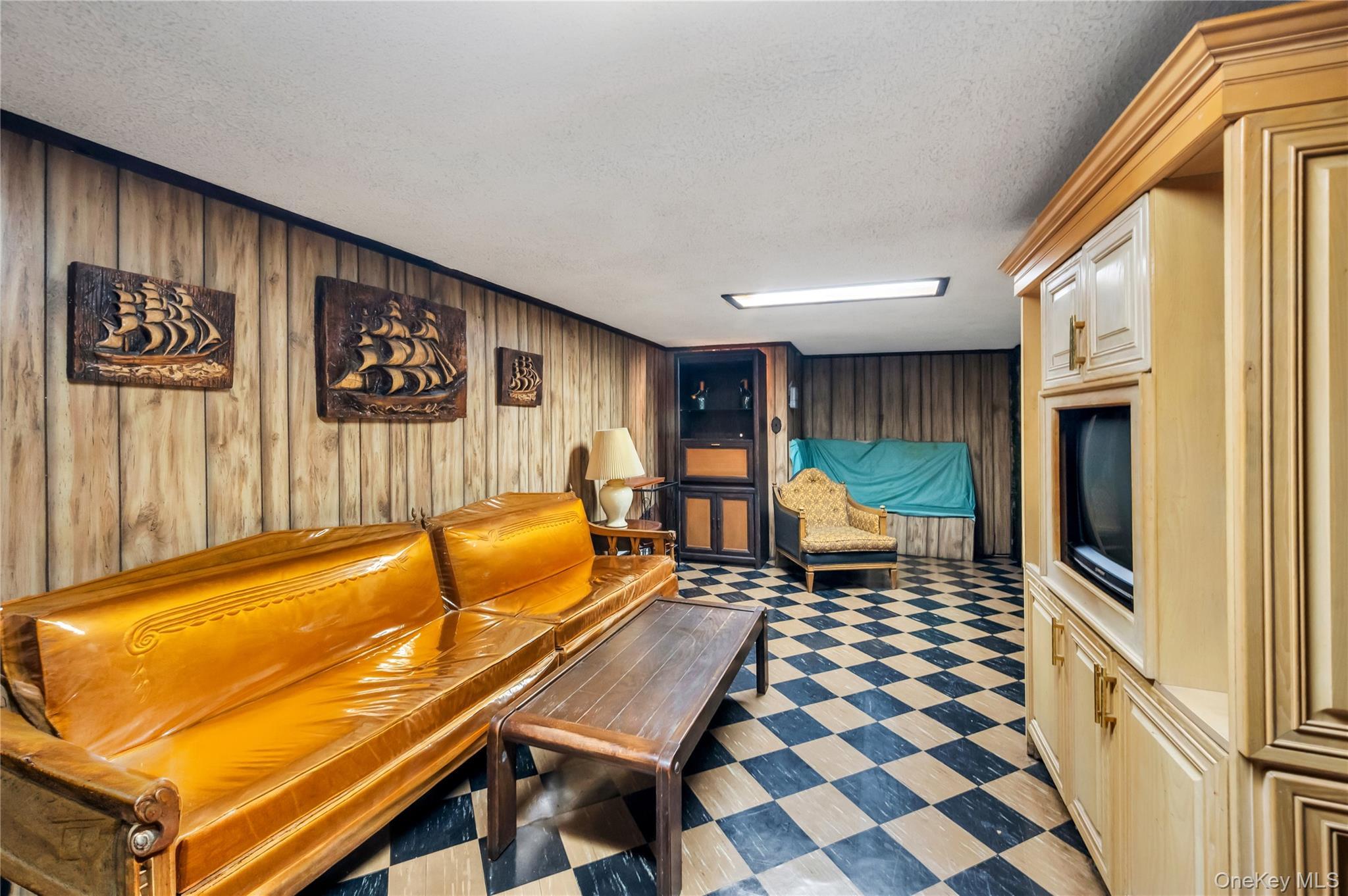 Single Family Pinewood Drive  Suffolk County, NY 11967, MLS-1012599-12