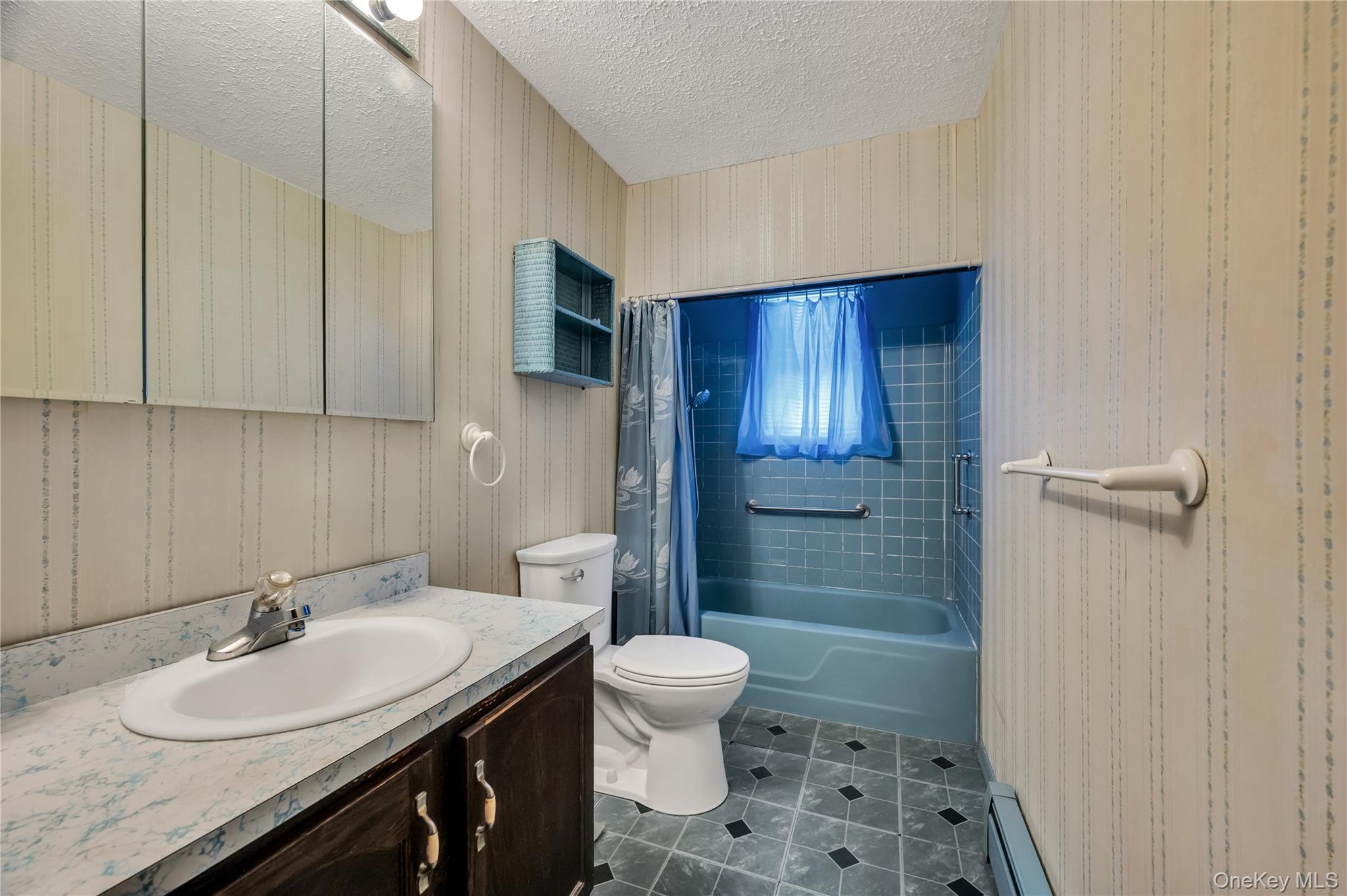 Single Family Pinewood Drive  Suffolk County, NY 11967, MLS-1012599-7