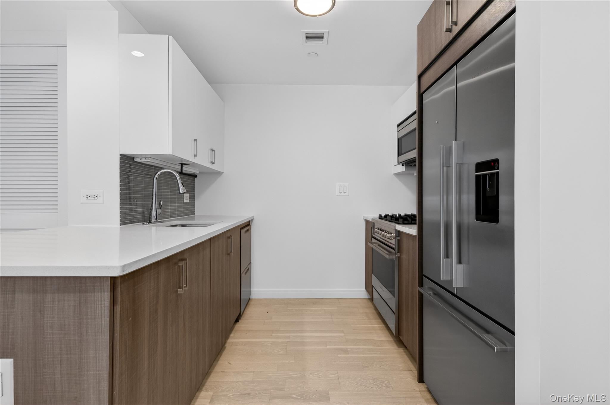 Apartment Adam Clayton Powell Jr Manhattan, NY 10030, MLS-1012600-4
